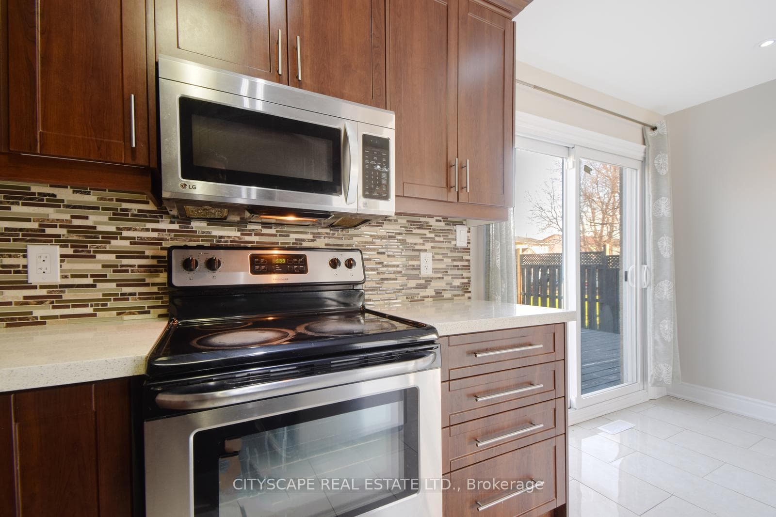 349 Vodden Street photo 13