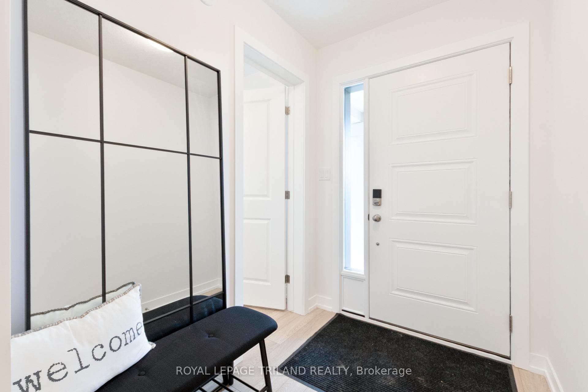 143 STYLES Drive photo 3
