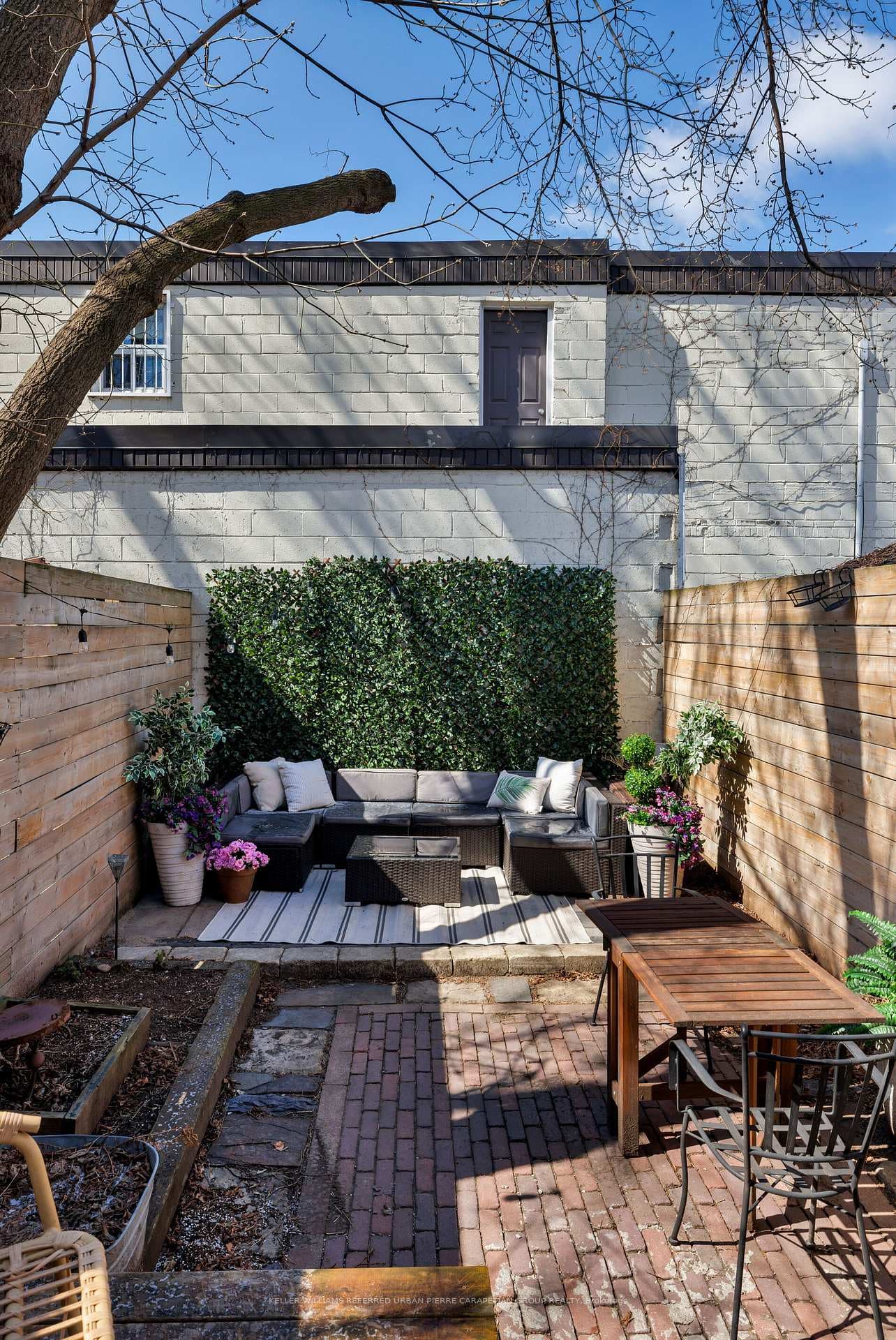 158 Galt Avenue photo 28