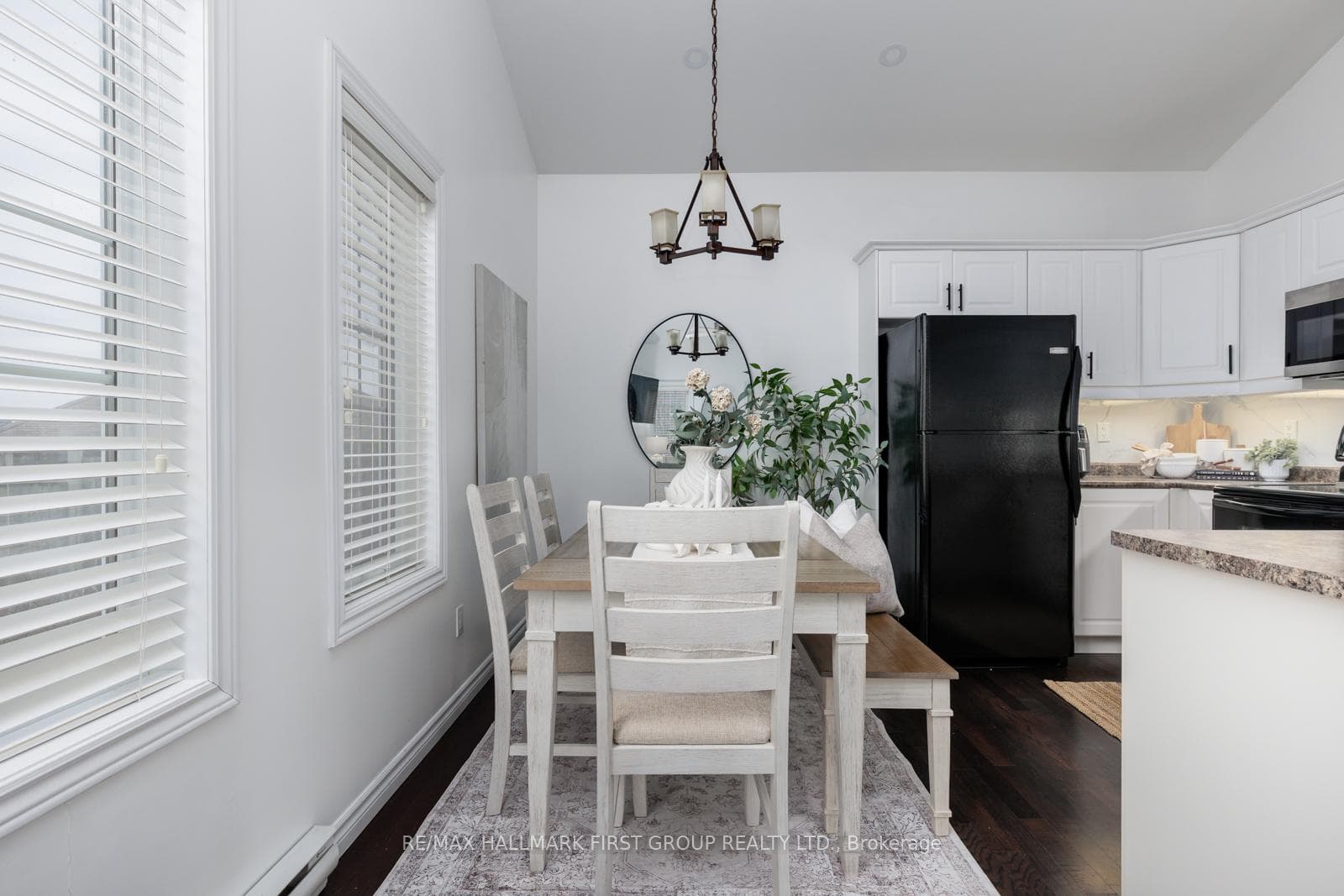 325 Densmore Road Unit 1501 photo 16