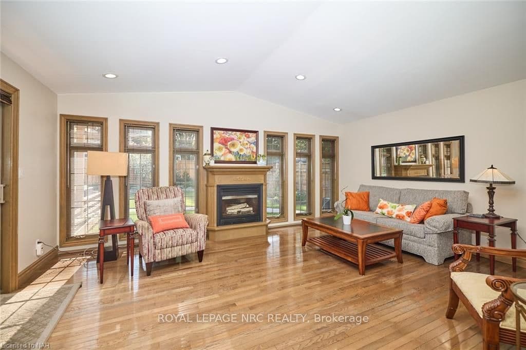 33 DALEVIEW CR Crescent photo 23