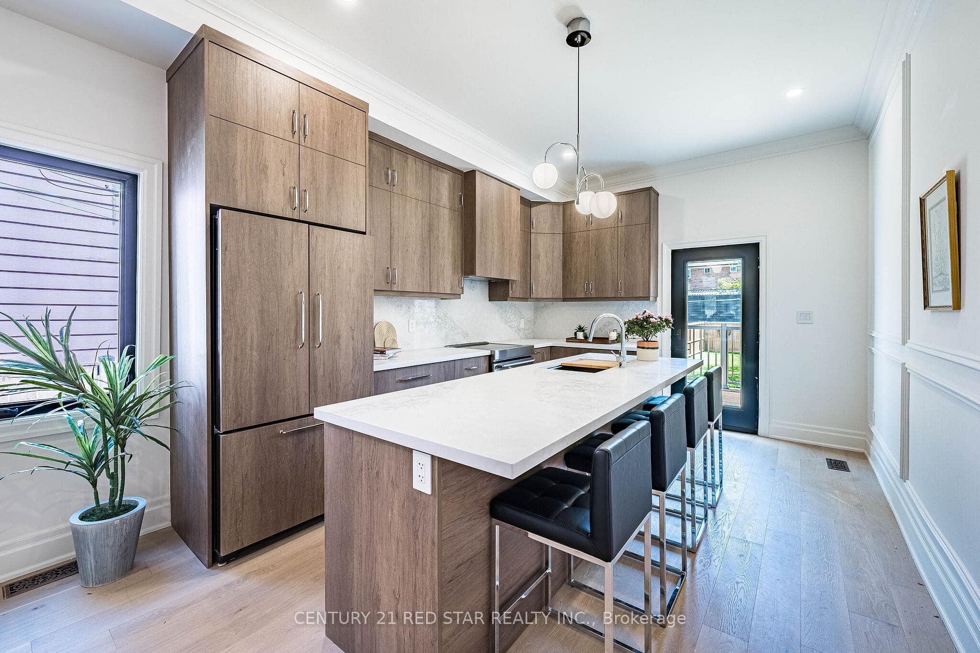 369 Pacific Avenue photo 9