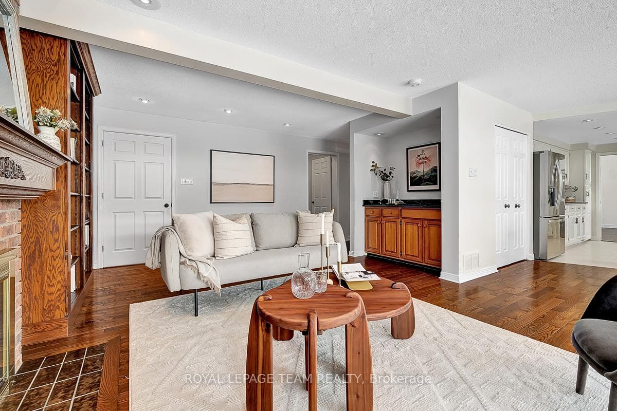 25 Fox Hunt Avenue photo 20