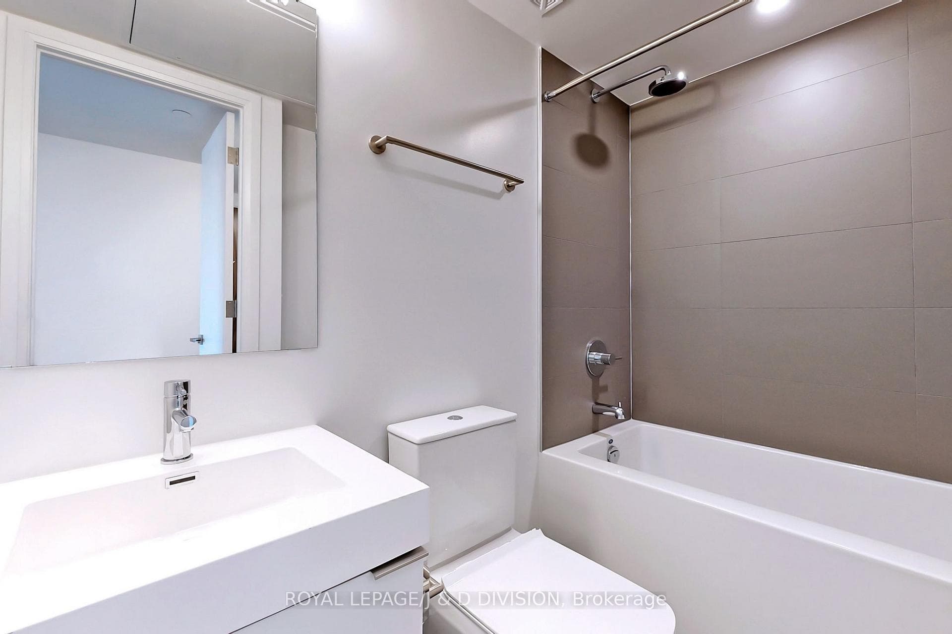99 Foxbar Road Unit 1208 photo 17