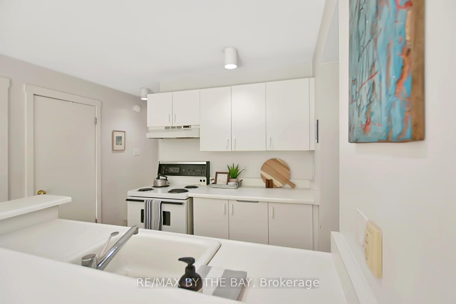 23 Dawson Drive Unit 102 photo 10