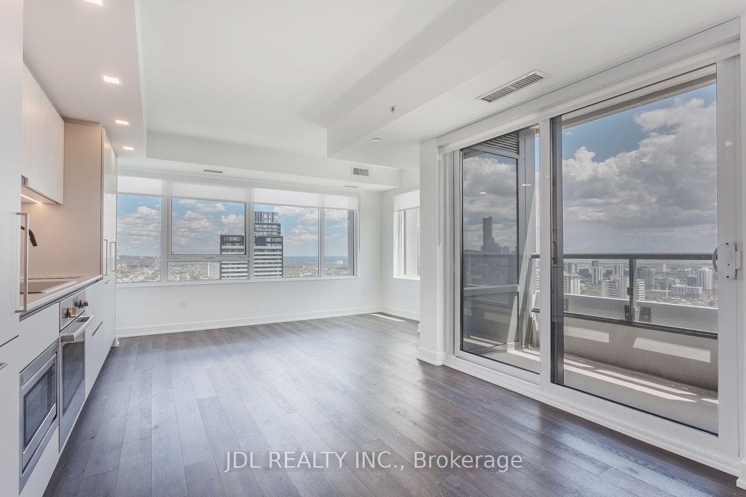 609 Sherbourne Street Unit 3709 photo 22