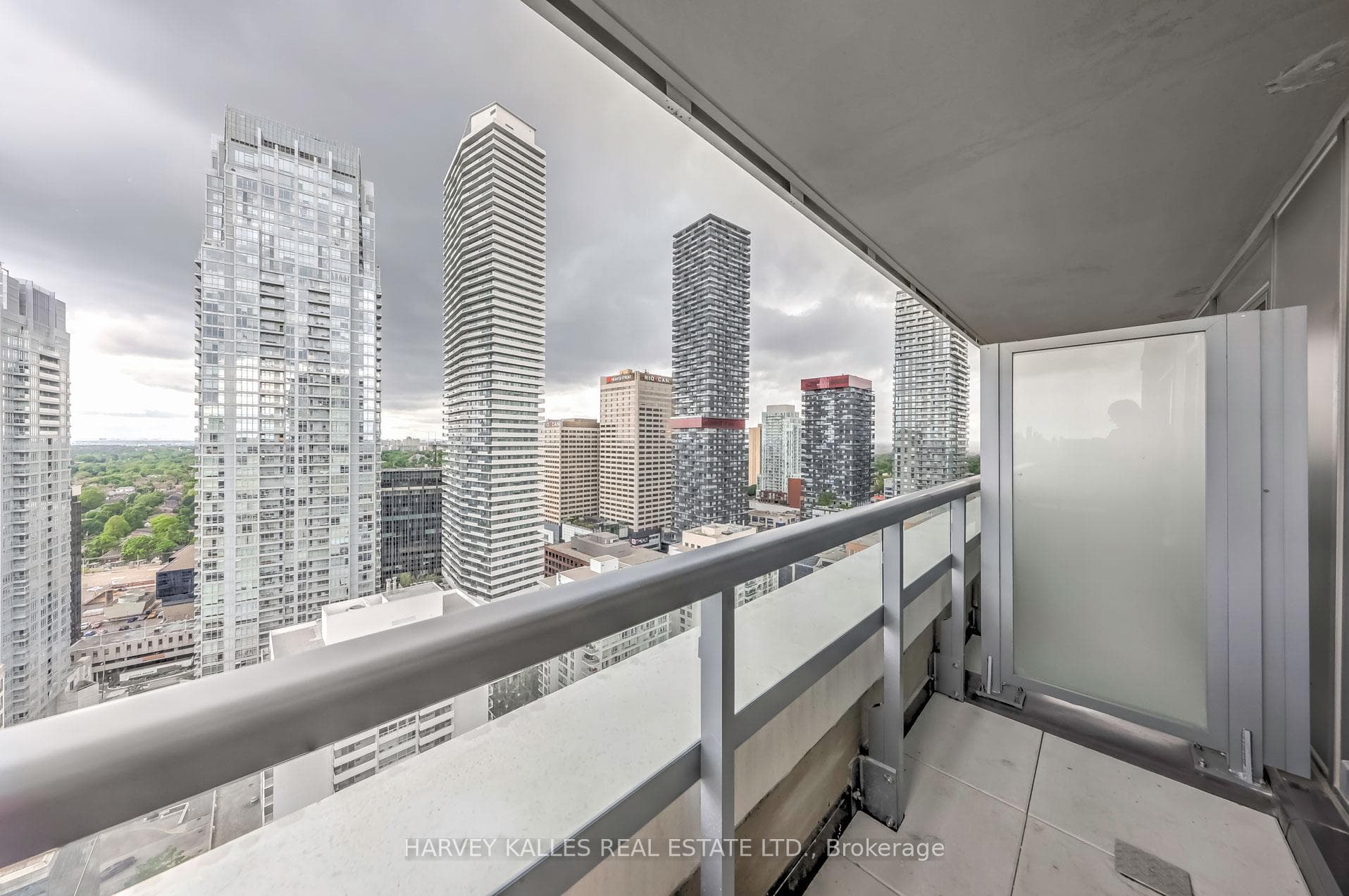 50 Dunfield Avenue Unit 2917 photo 20
