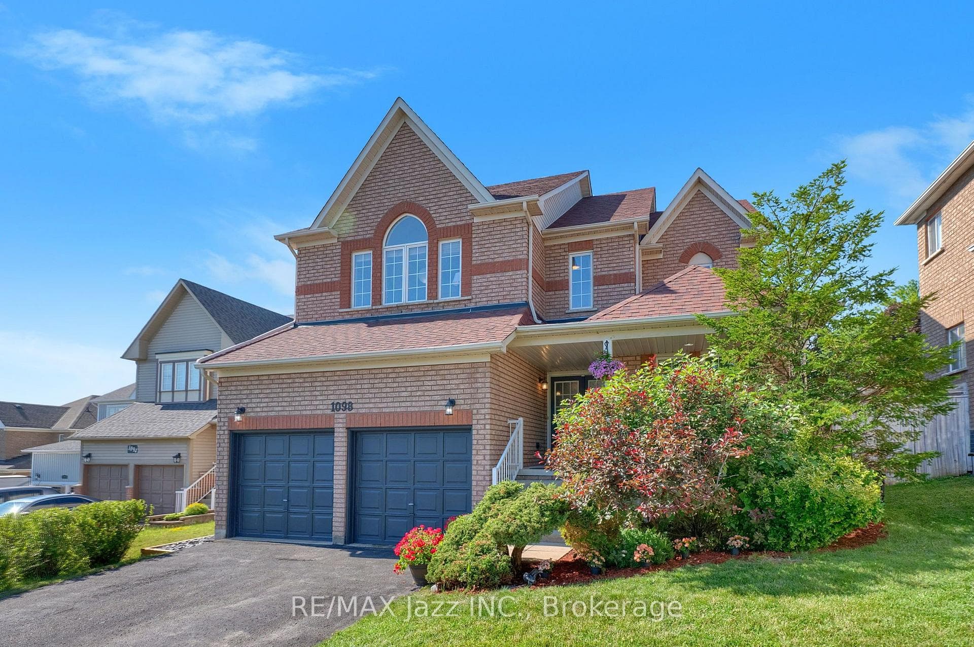 1098 Keswick Court photo 3