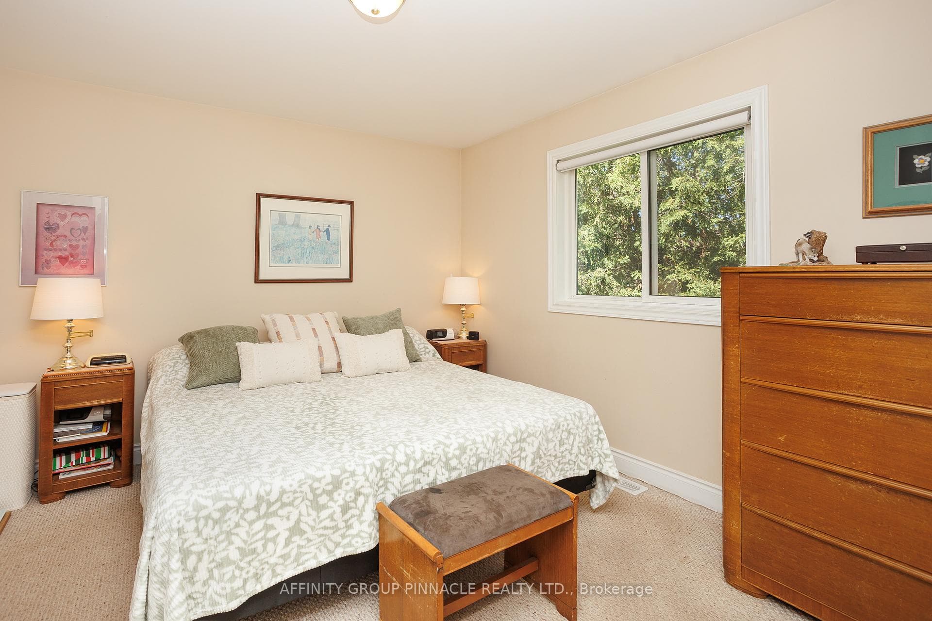 476 Bay Street photo 15