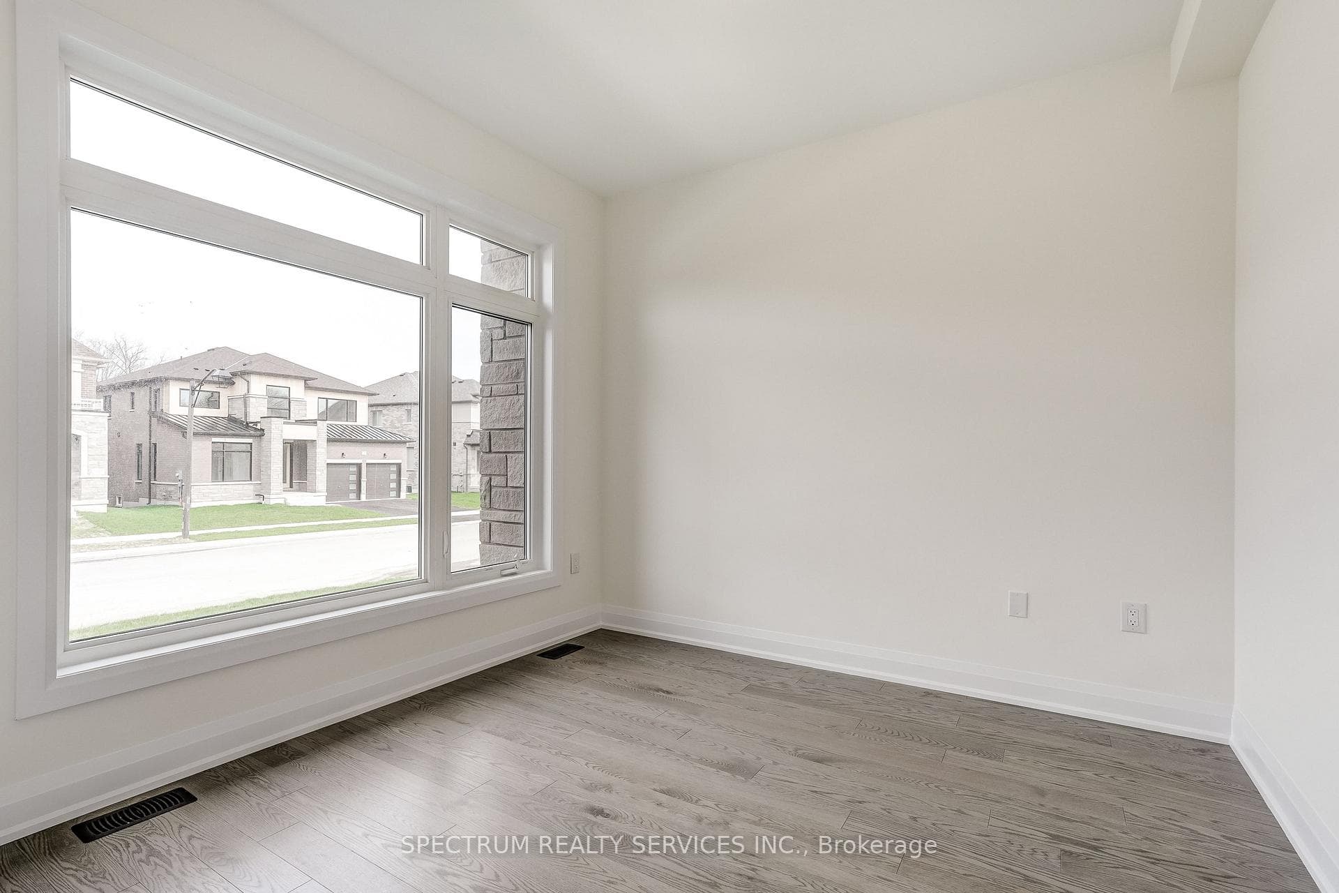 33 Dore Drive photo 8
