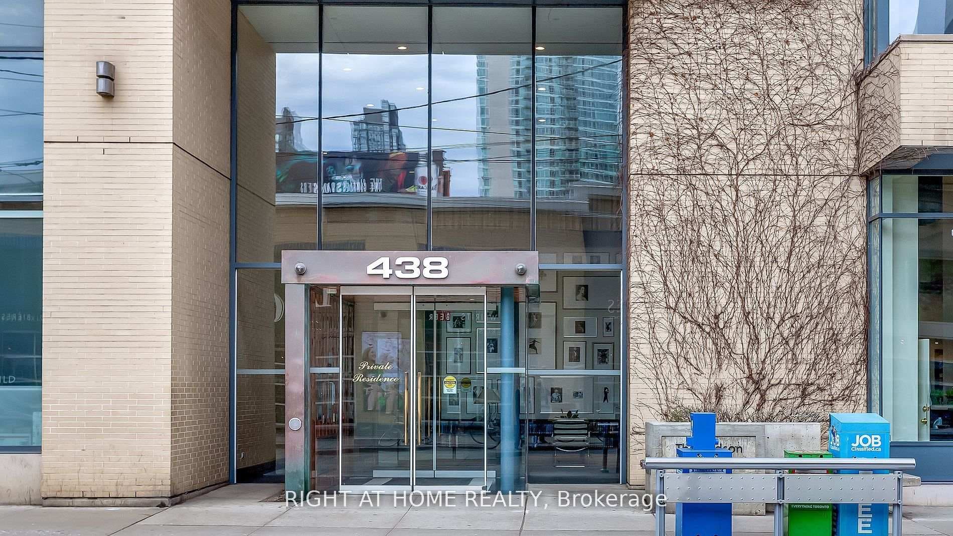 438 King Street Unit 1302 photo 1