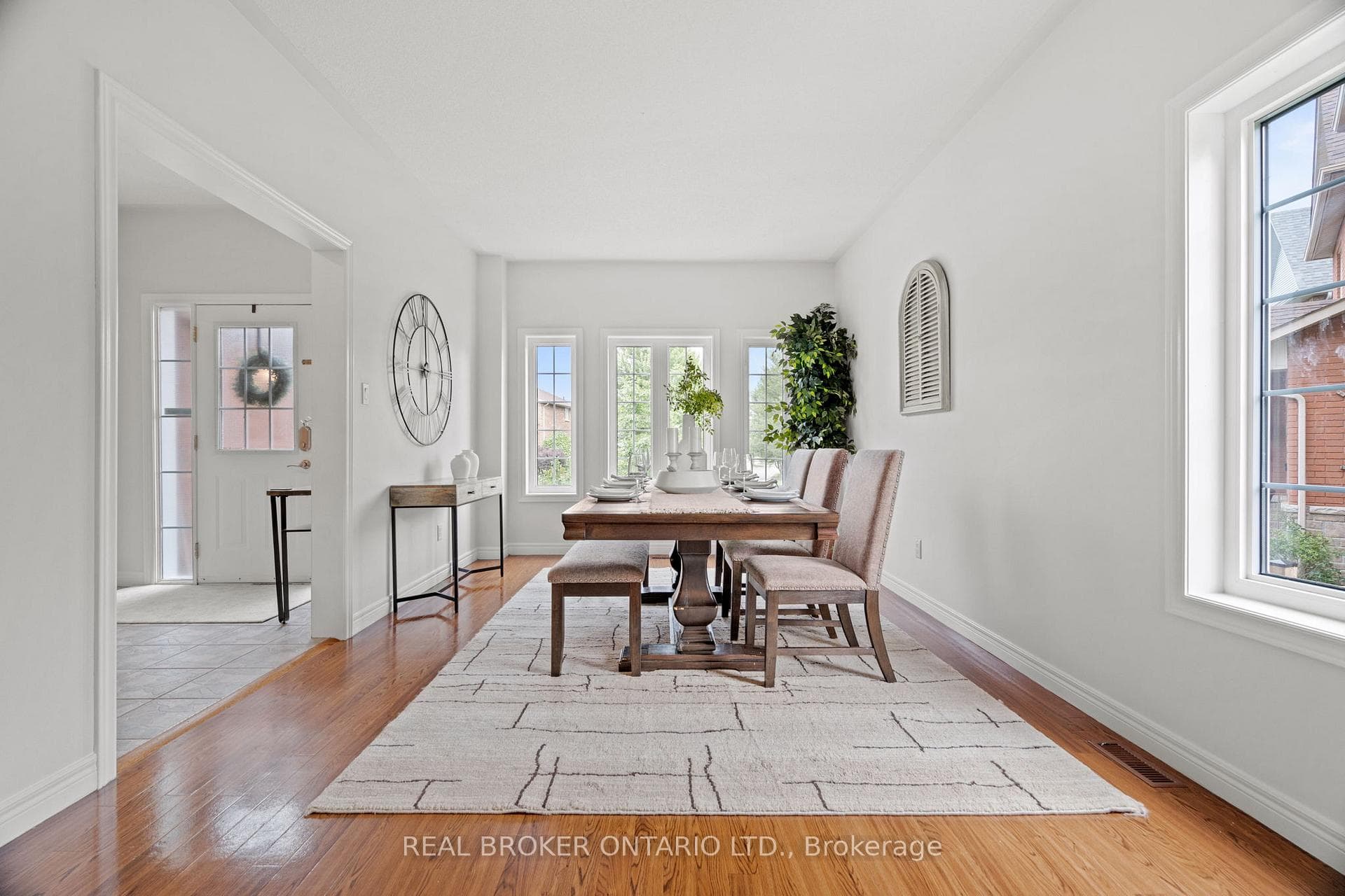 118 Bayview Avenue photo 9