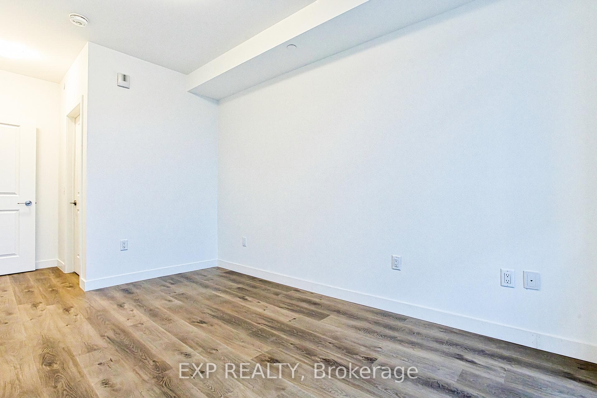 461 Green Road Unit 711 photo 15