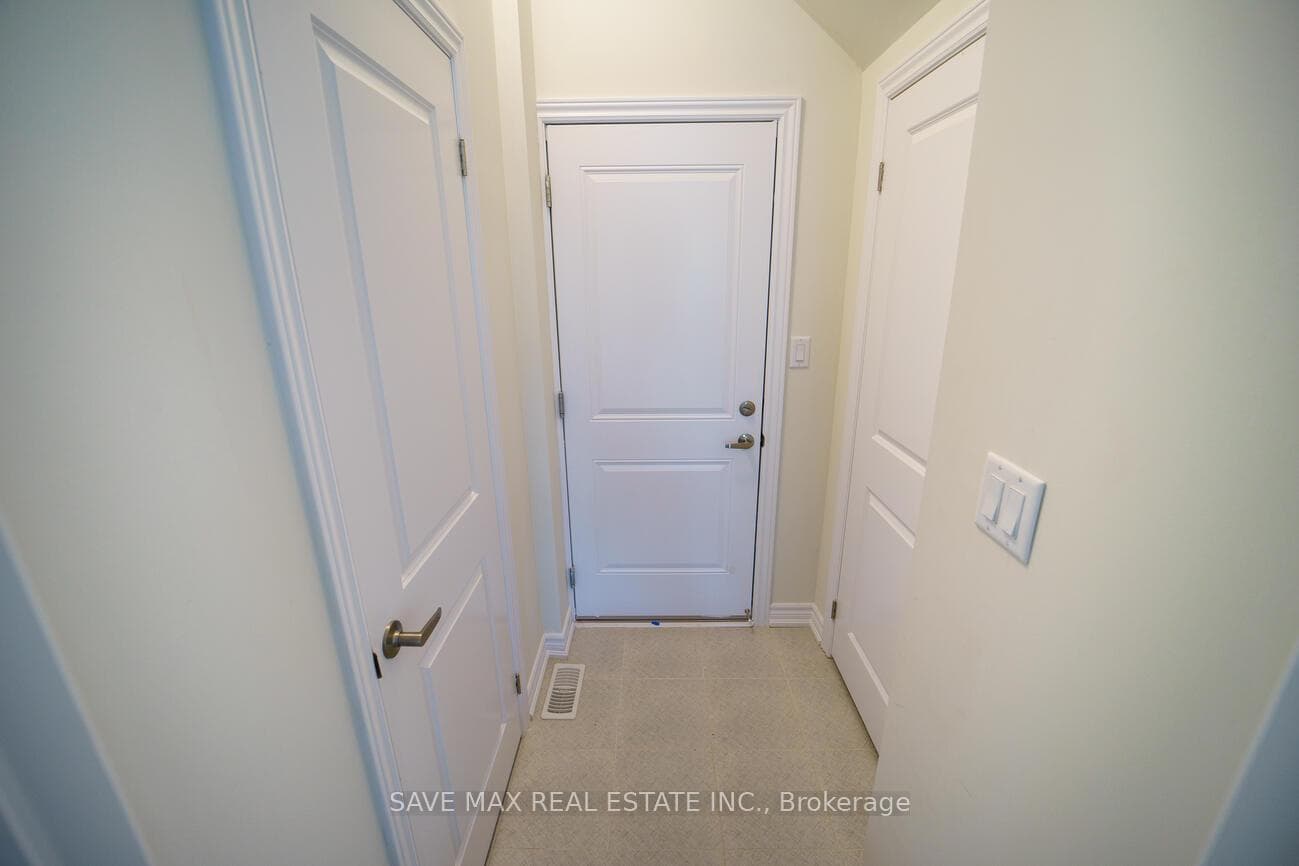 149 Tumblewood Place photo 36