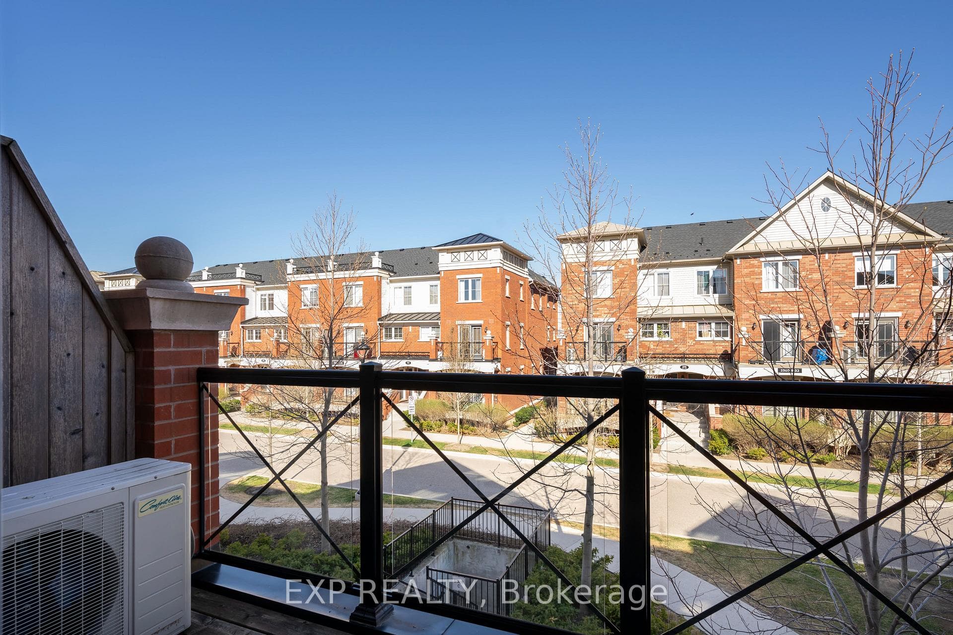 2488 Post Road Unit 8 photo 9