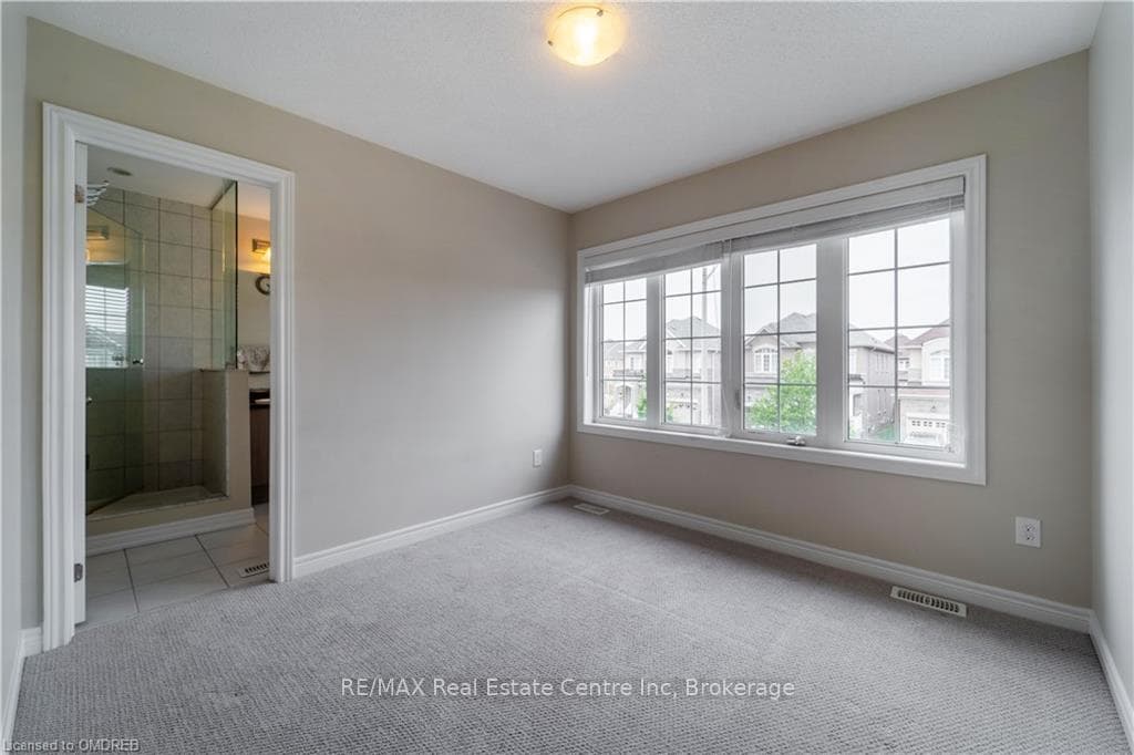 92 NARBONNE Crescent photo 26