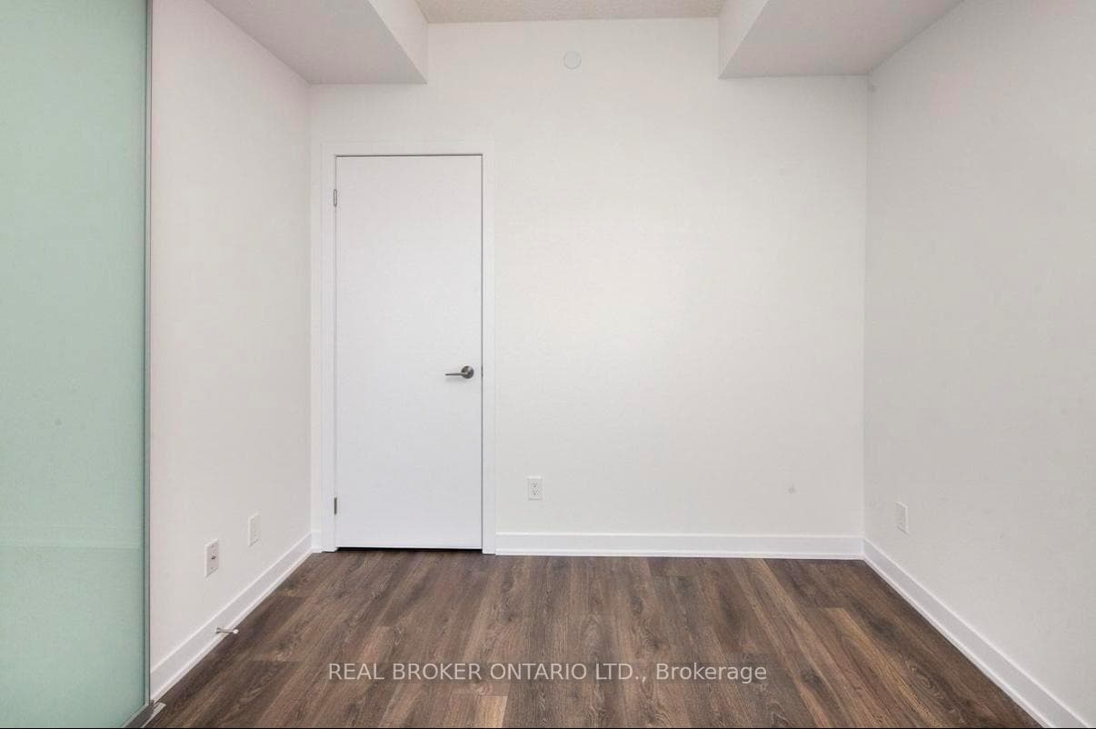 87 Peter Street Unit 3308 photo 8