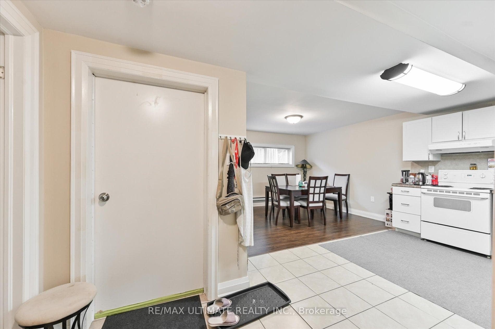 76 Hilldale Road photo 41