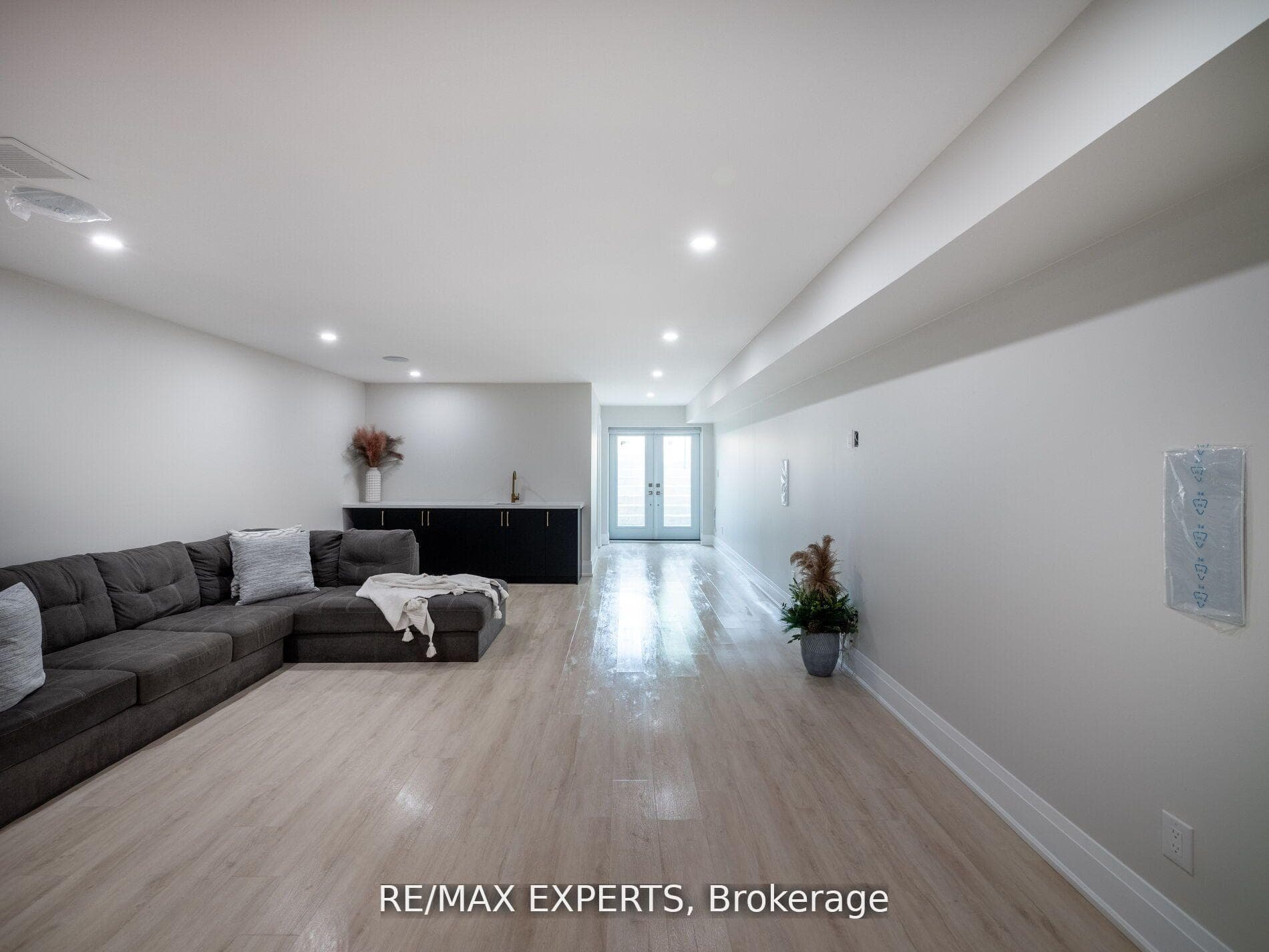 1042 Enola Avenue photo 34