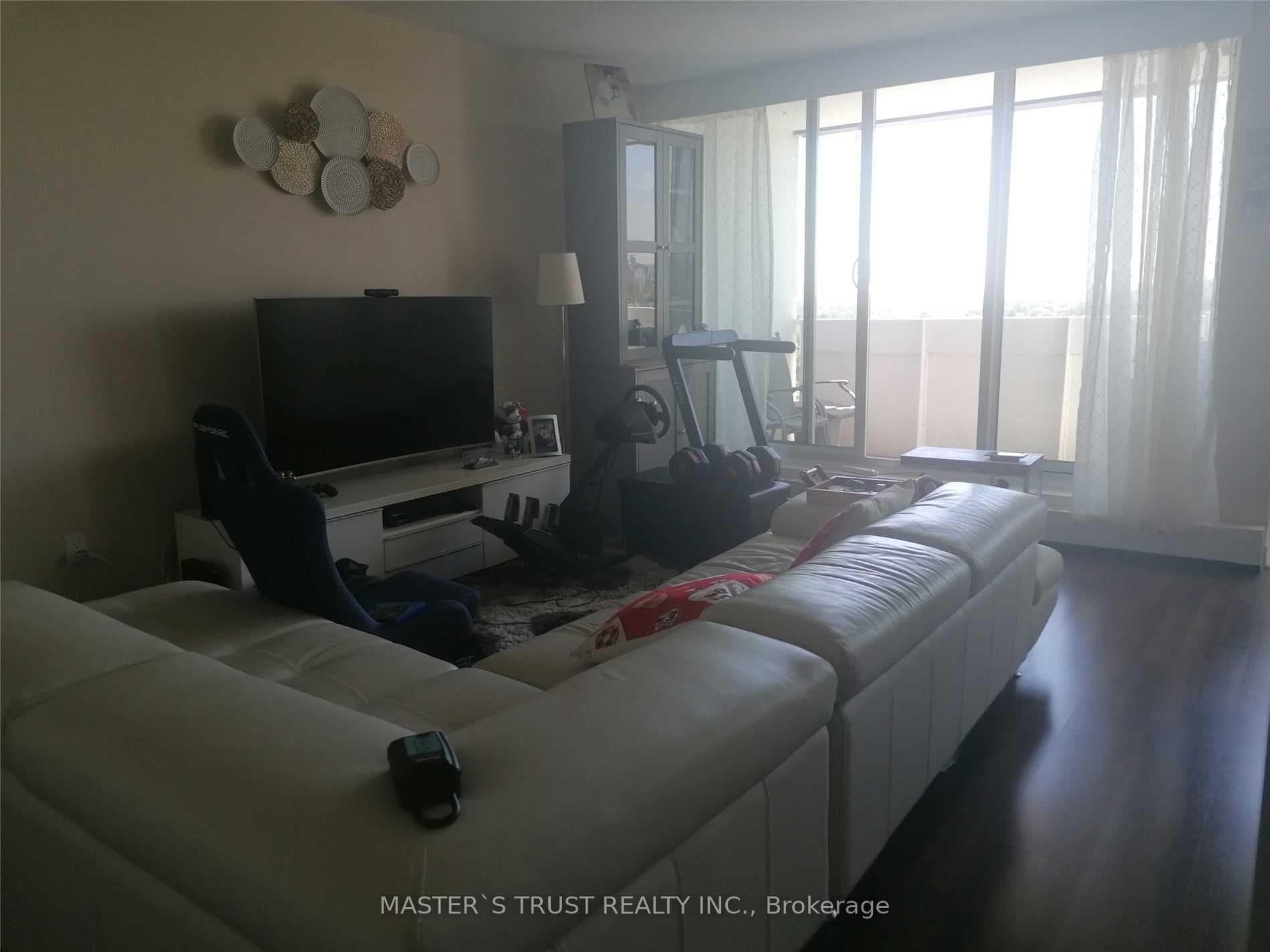 530 Lolita Gardens Unit 1210 photo 9