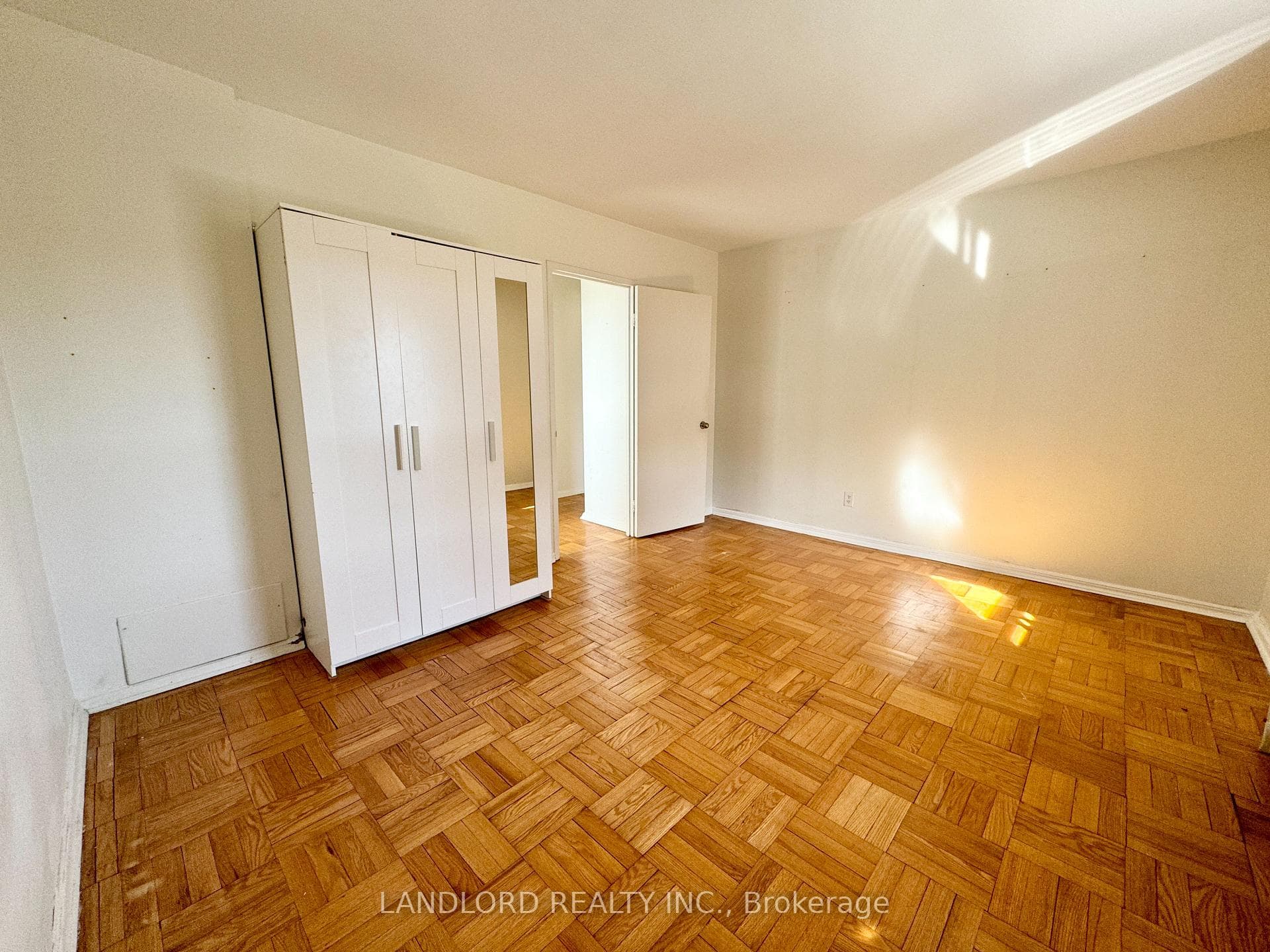 2696 Lake Shore Boulevard Unit 5 photo 10