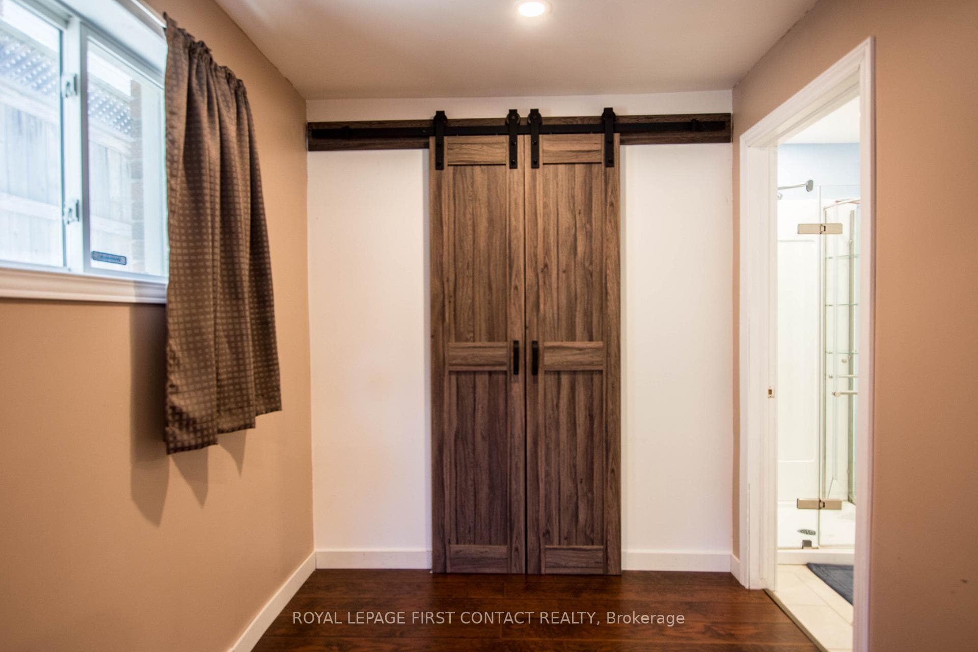 43 Clover Avenue photo 20