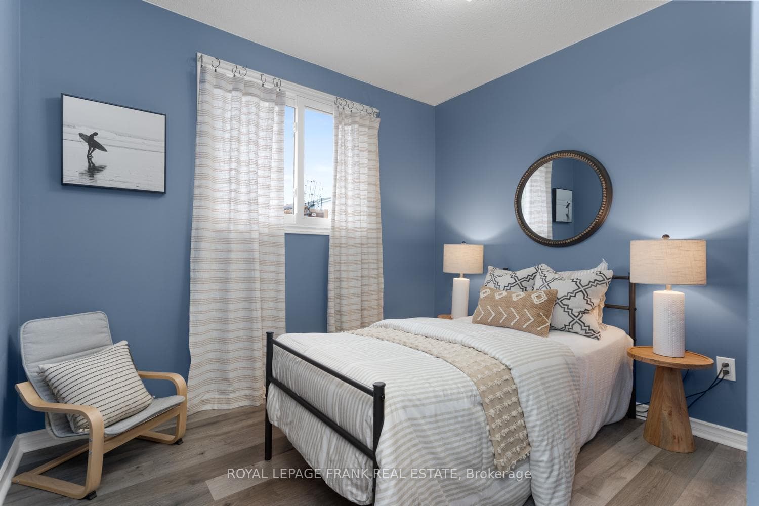 887 Lavis Court photo 15