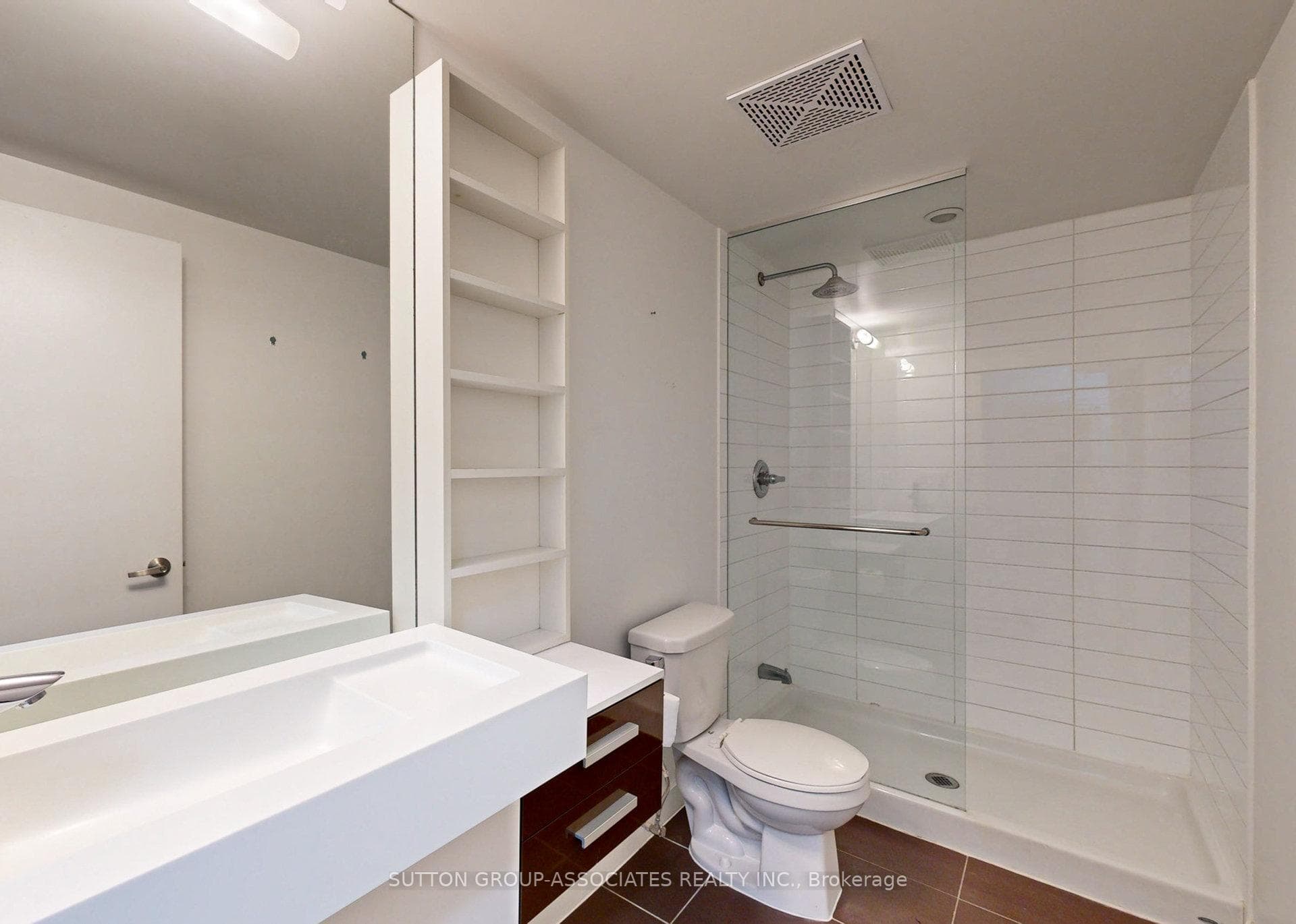 38 Dan Leckie Way Unit 506 photo 23