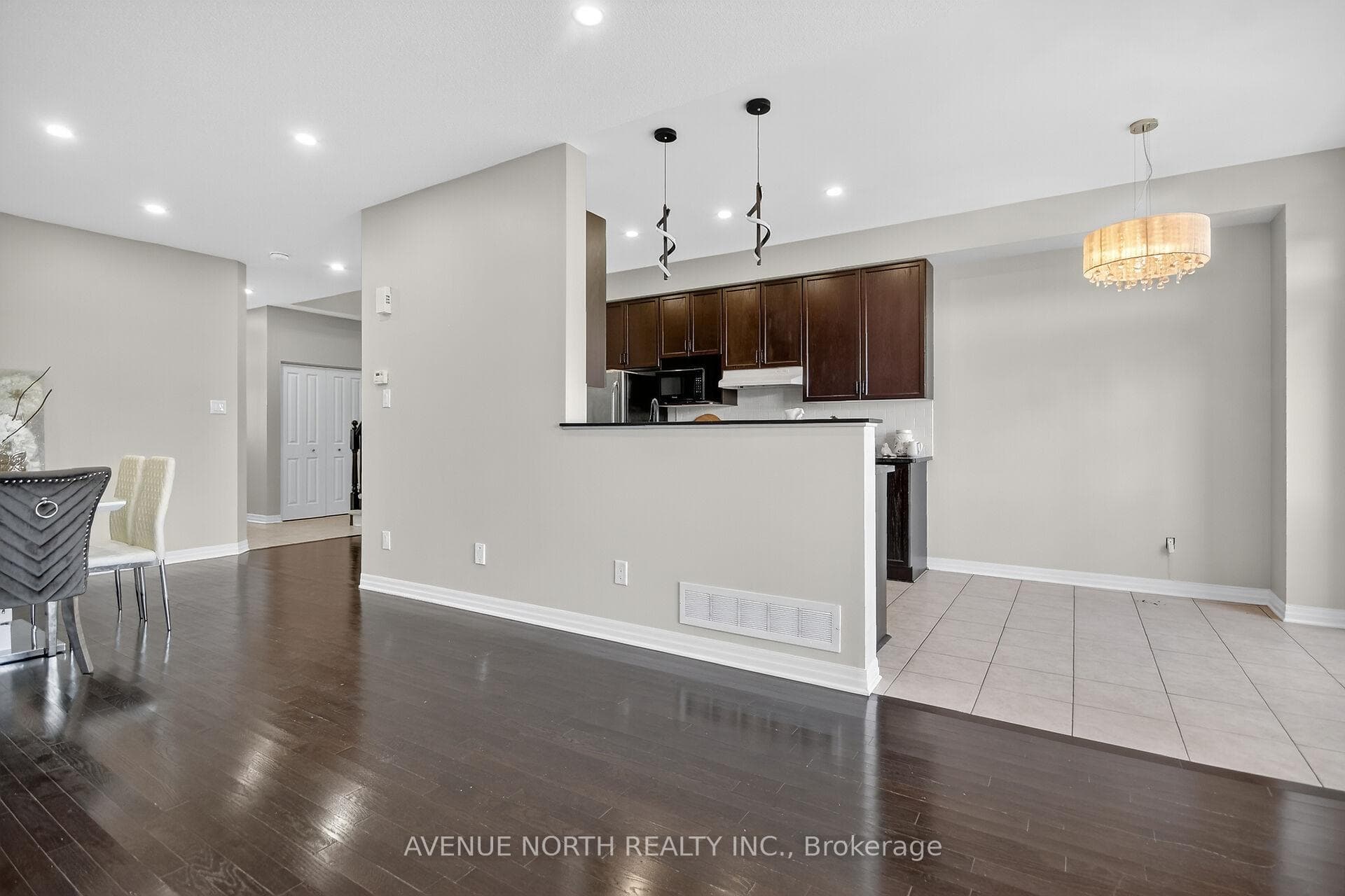 629 Sunburst Street photo 40