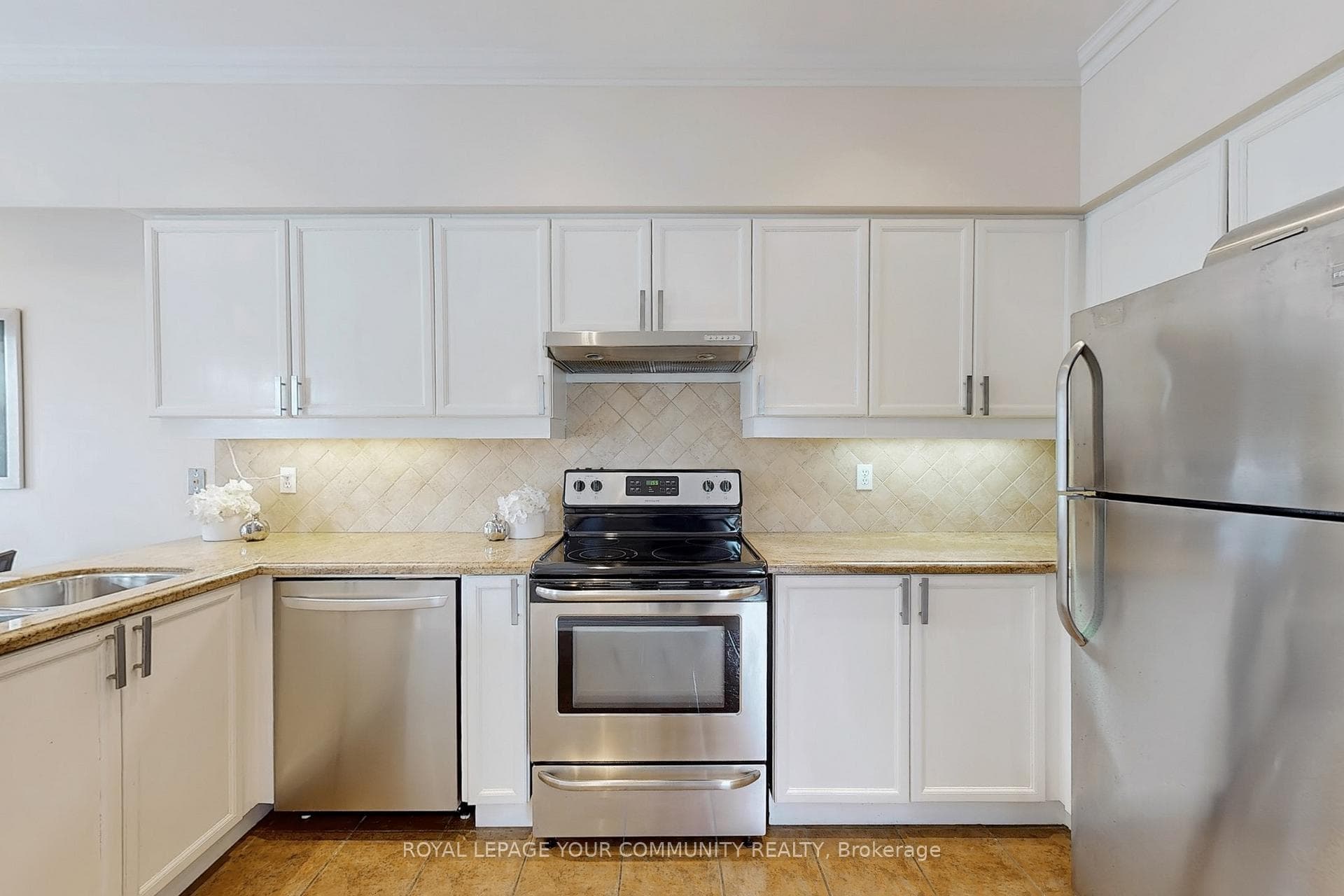 190 Harding Boulevard Unit 1 photo 19