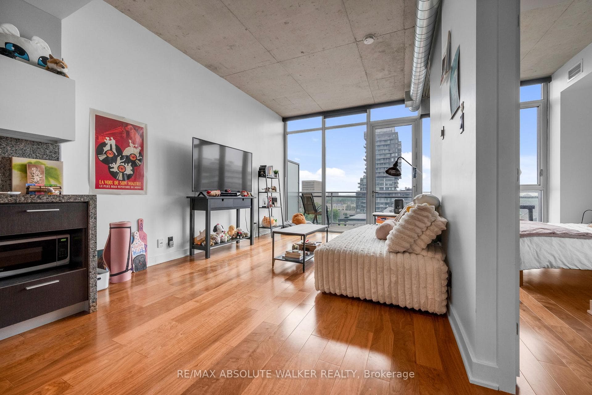 360 McLeod Street Unit 717 photo 16