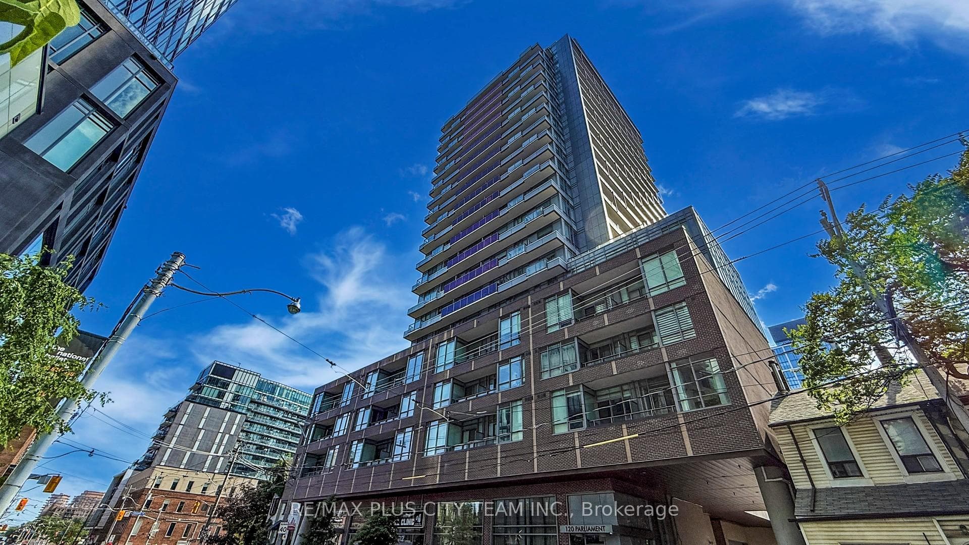 120 Parliament Street Unit 413 photo 1