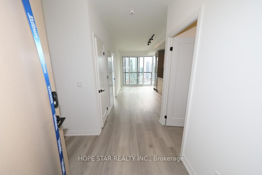 280 Dundas Street Unit 2907 photo 3