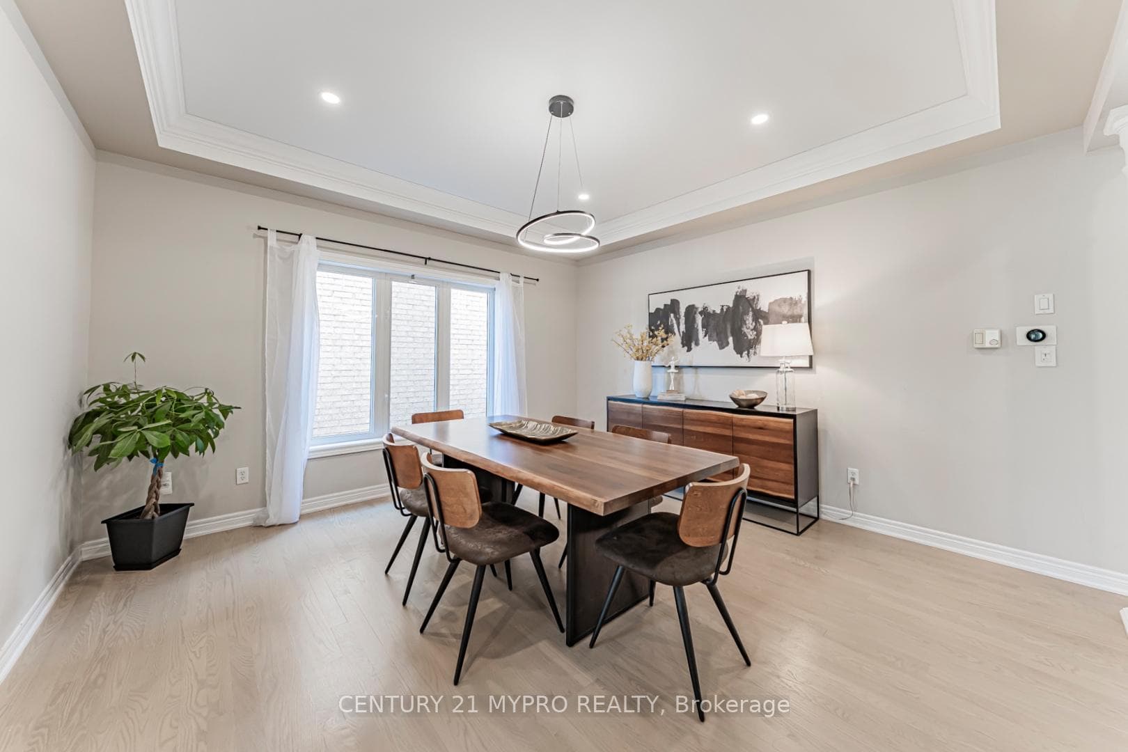 1109 Kestell Boulevard photo 5