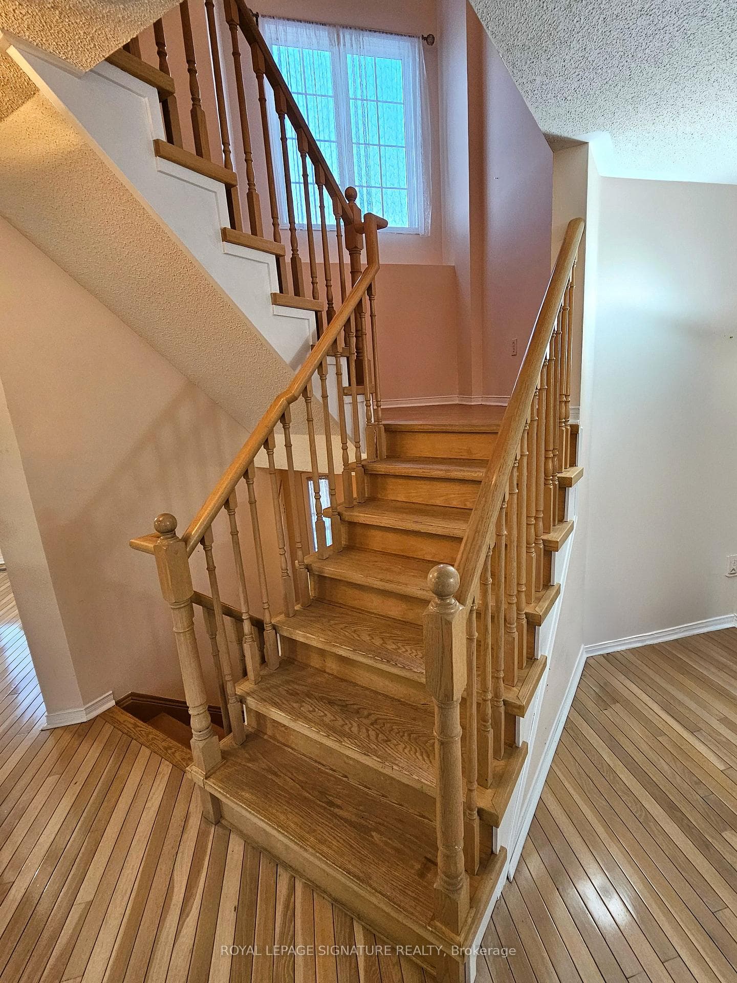 1565 Woodhenge Way photo 13
