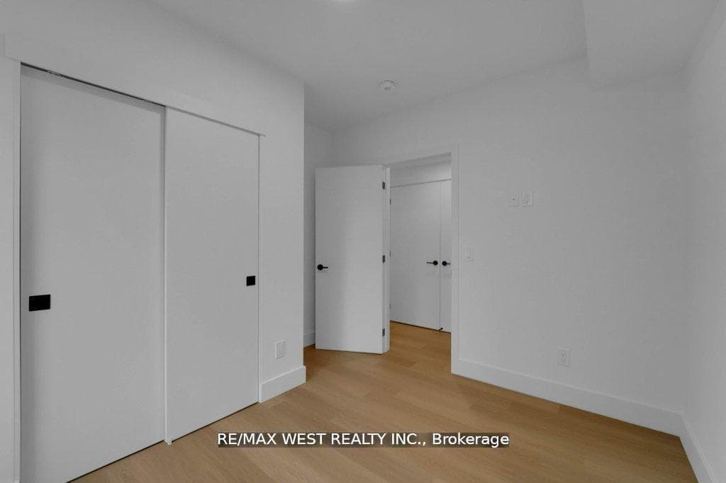 661 Winona Drive photo 32
