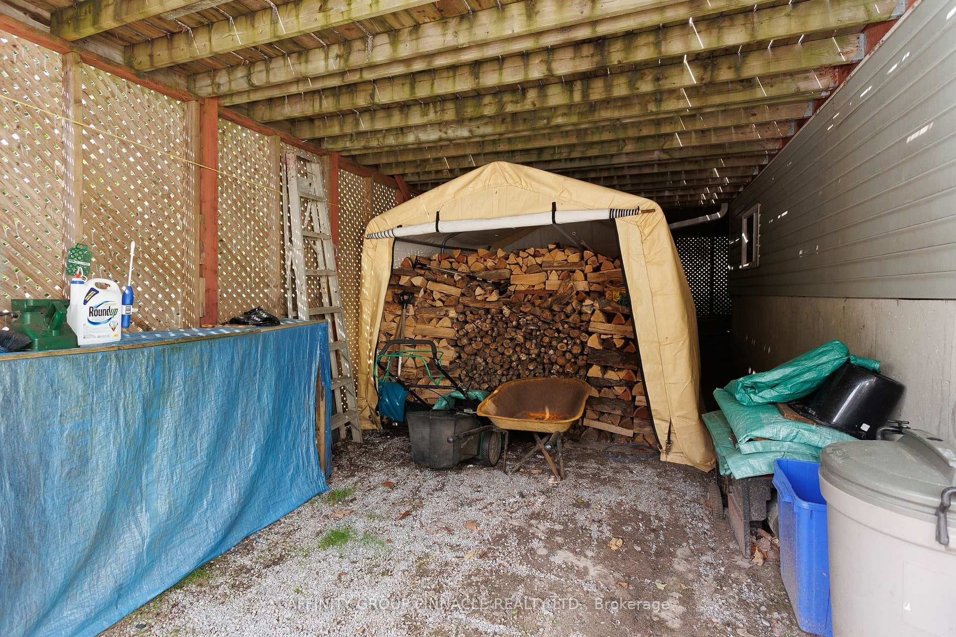 3 Hemlock Street photo 37