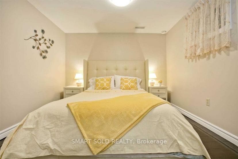 40 Mintwood Drive Unit Bsmt photo 8