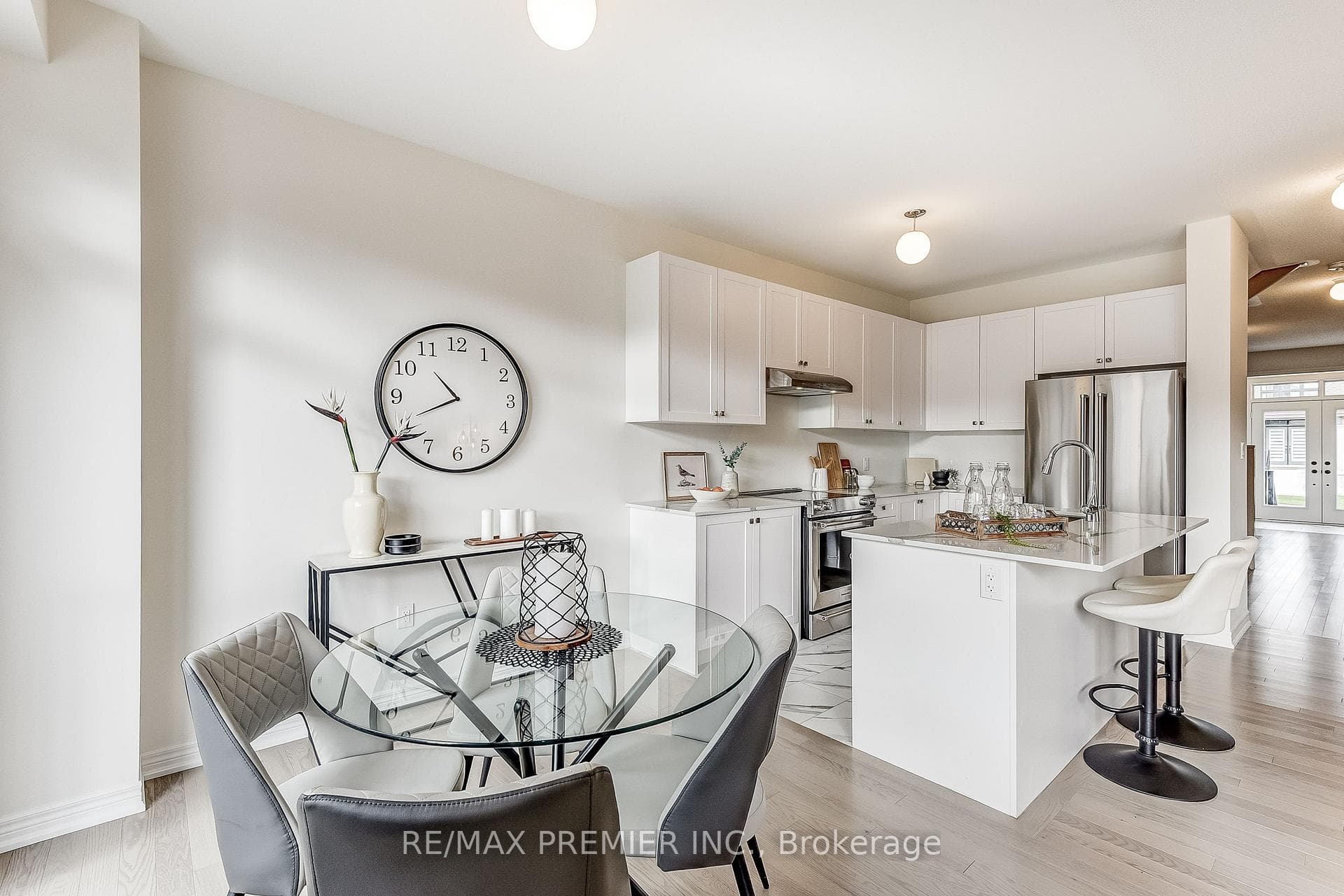 1267 Talisman Manor photo 15