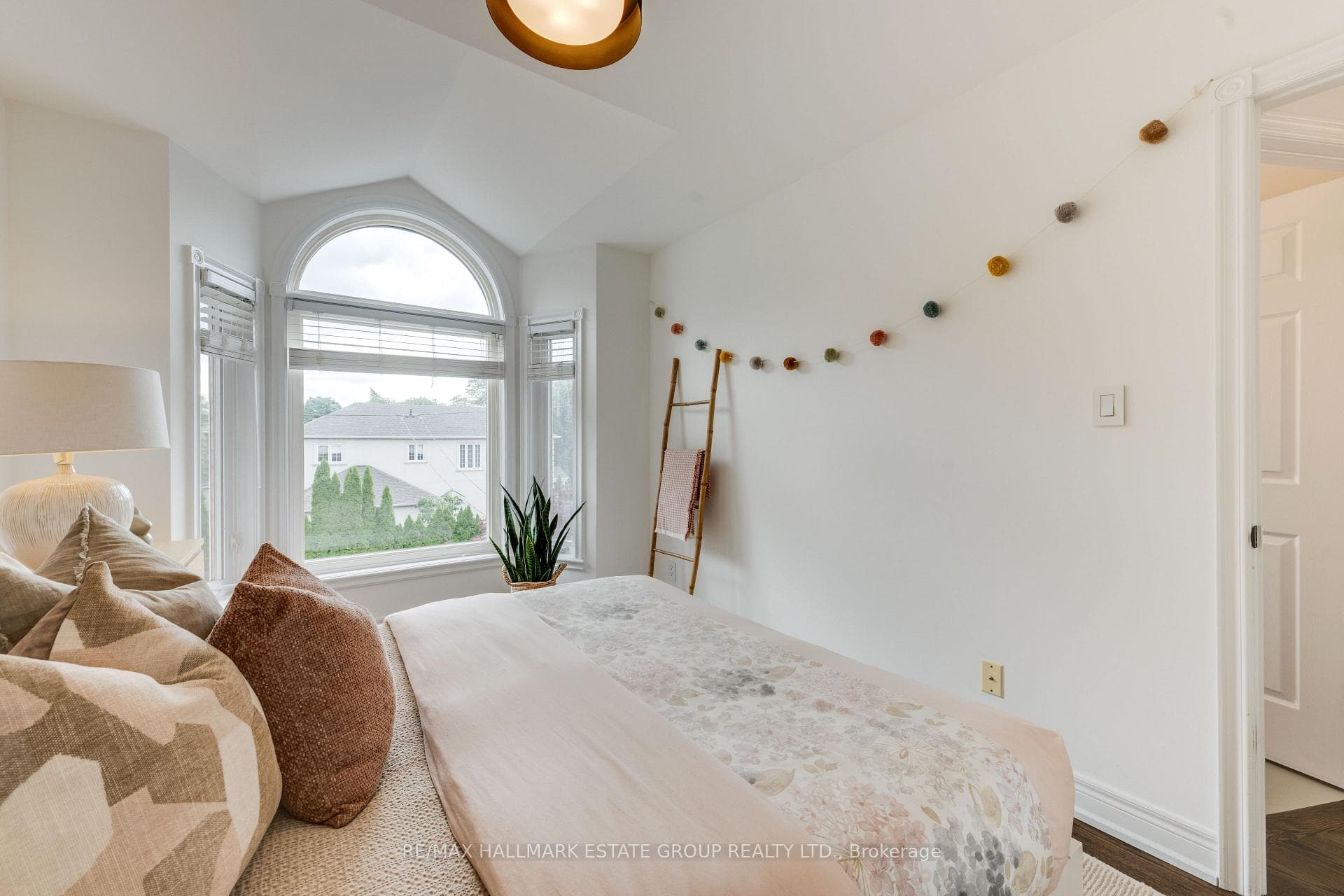 51 Stanhope Avenue photo 29
