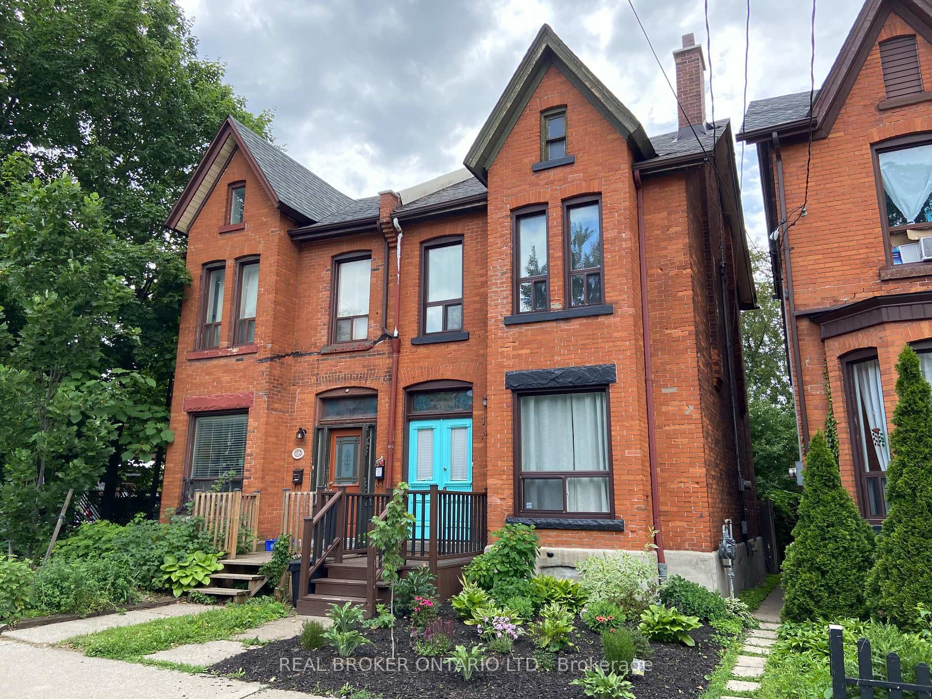 132 Grant Avenue photo 1