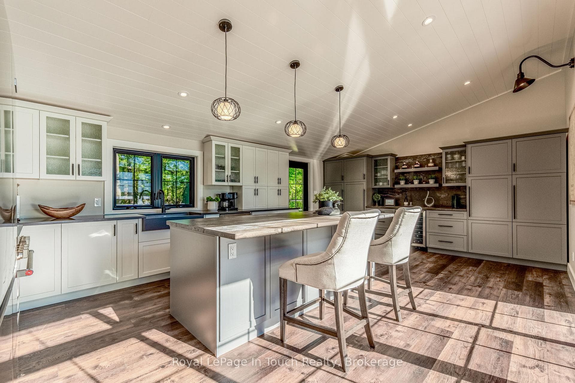 Fully renovated kitchen