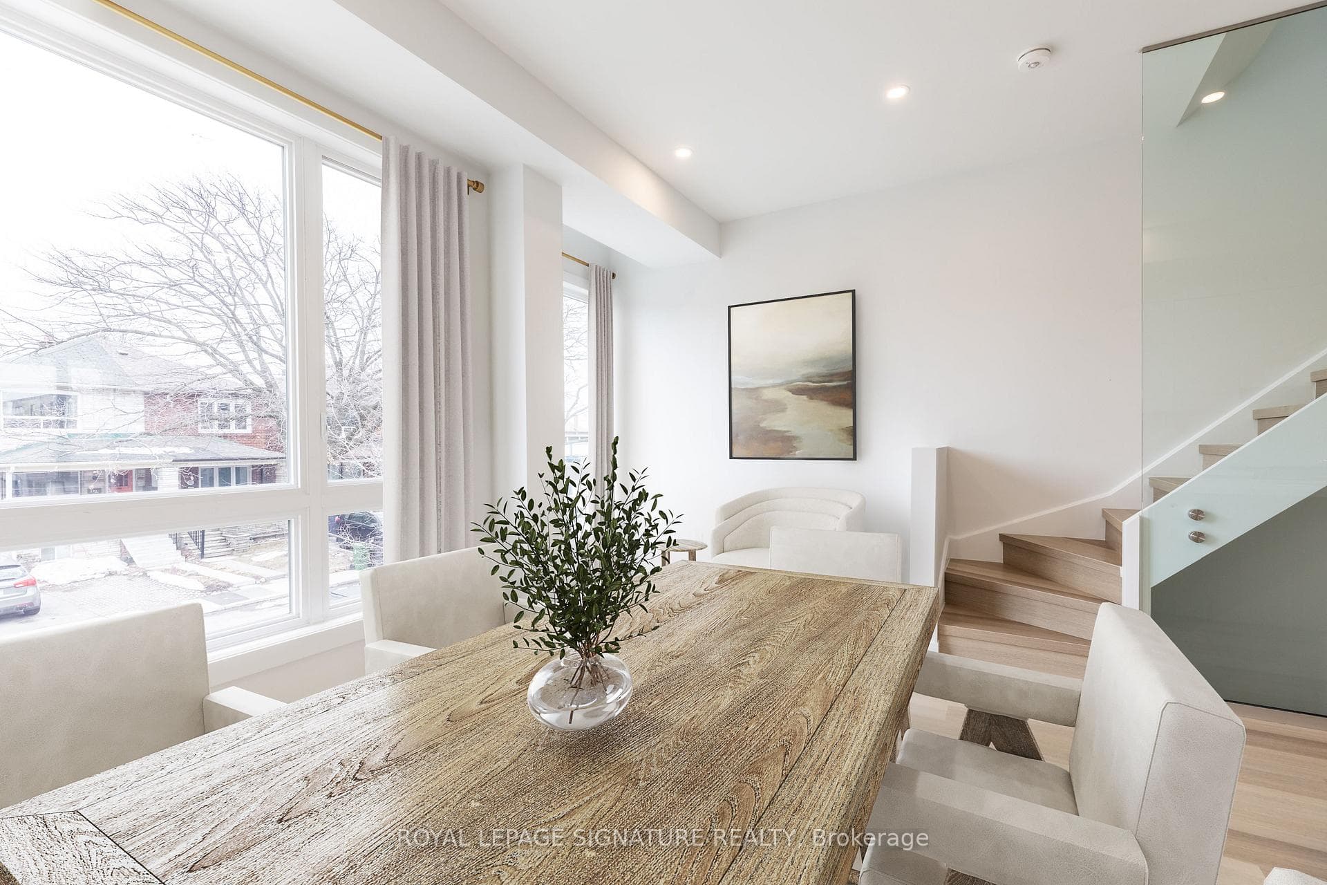 268 Atlas Avenue photo 4