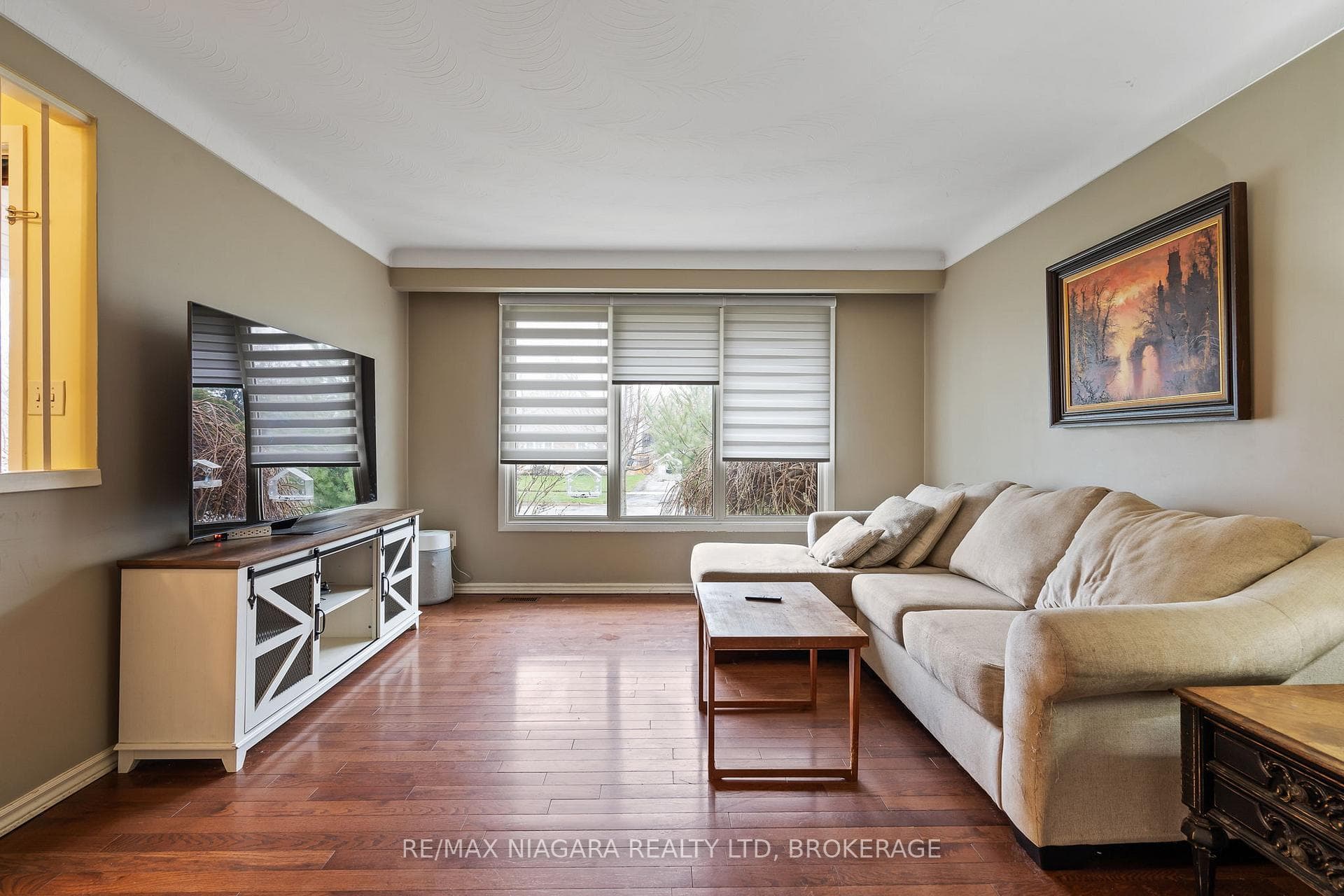 56 Royal Oak Drive photo 5