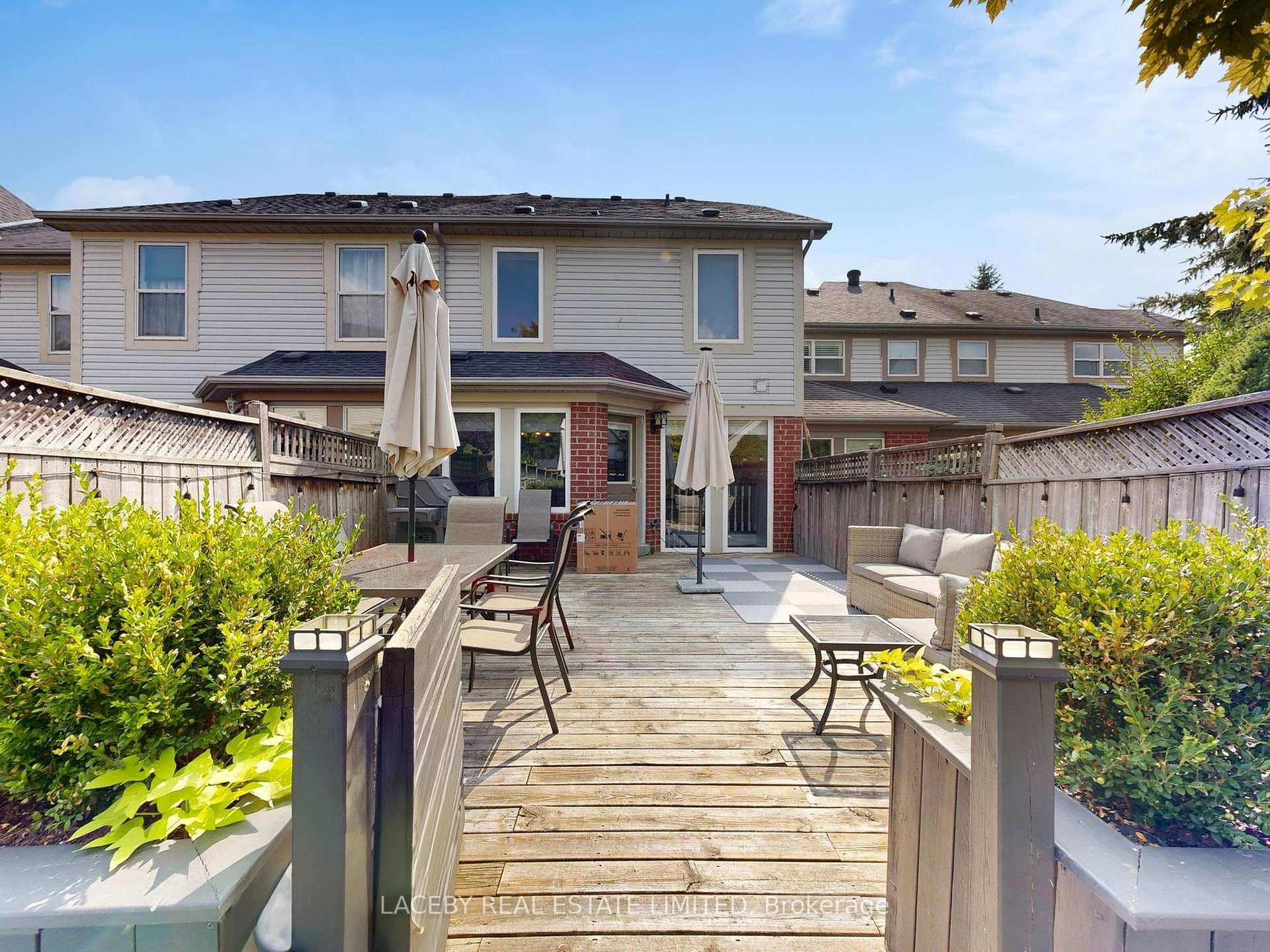 71 Hollandview Trail photo 40