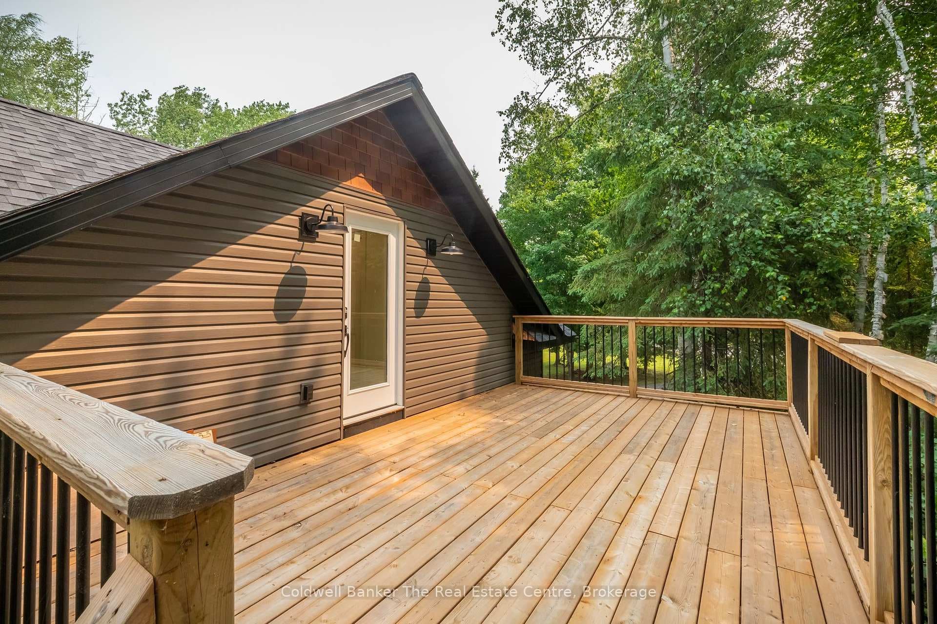 78 Glencairn Crescent photo 35