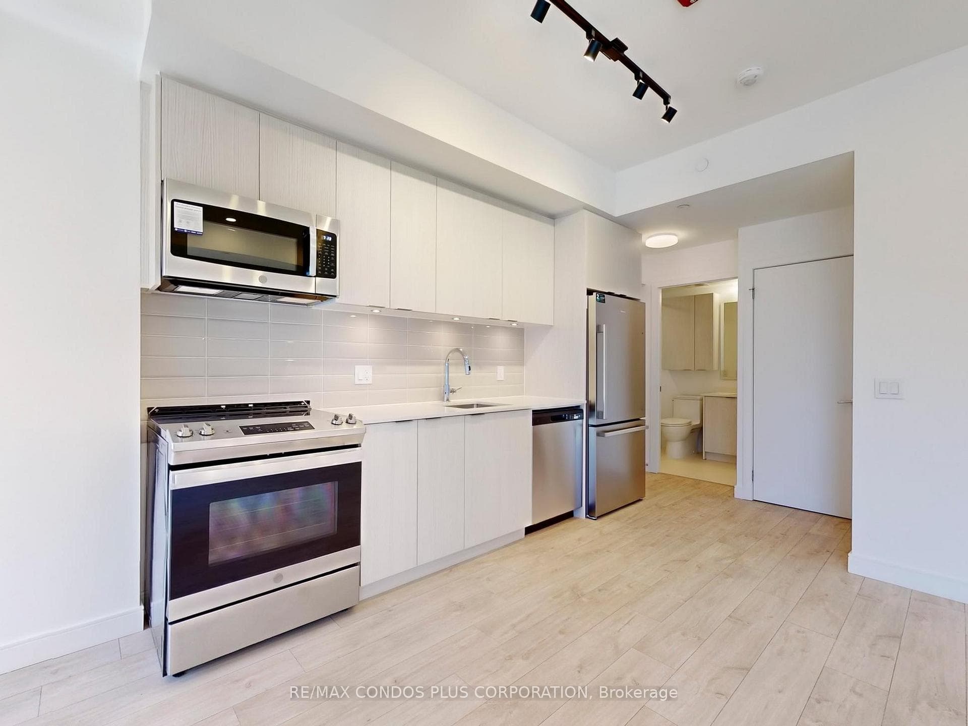 170 Clonmore Drive Unit 5 photo 9