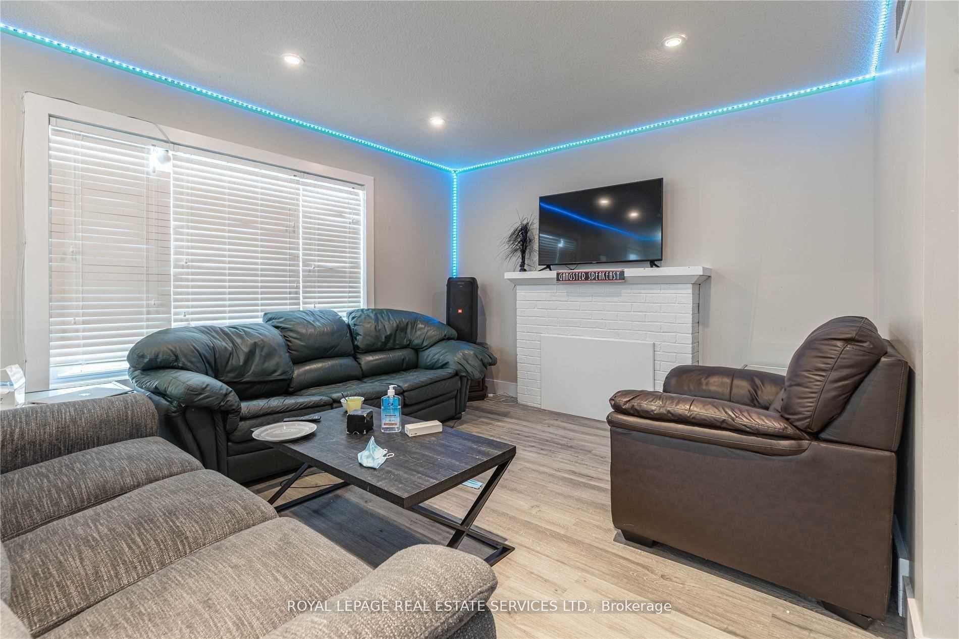 187 Rathowen Street photo 5
