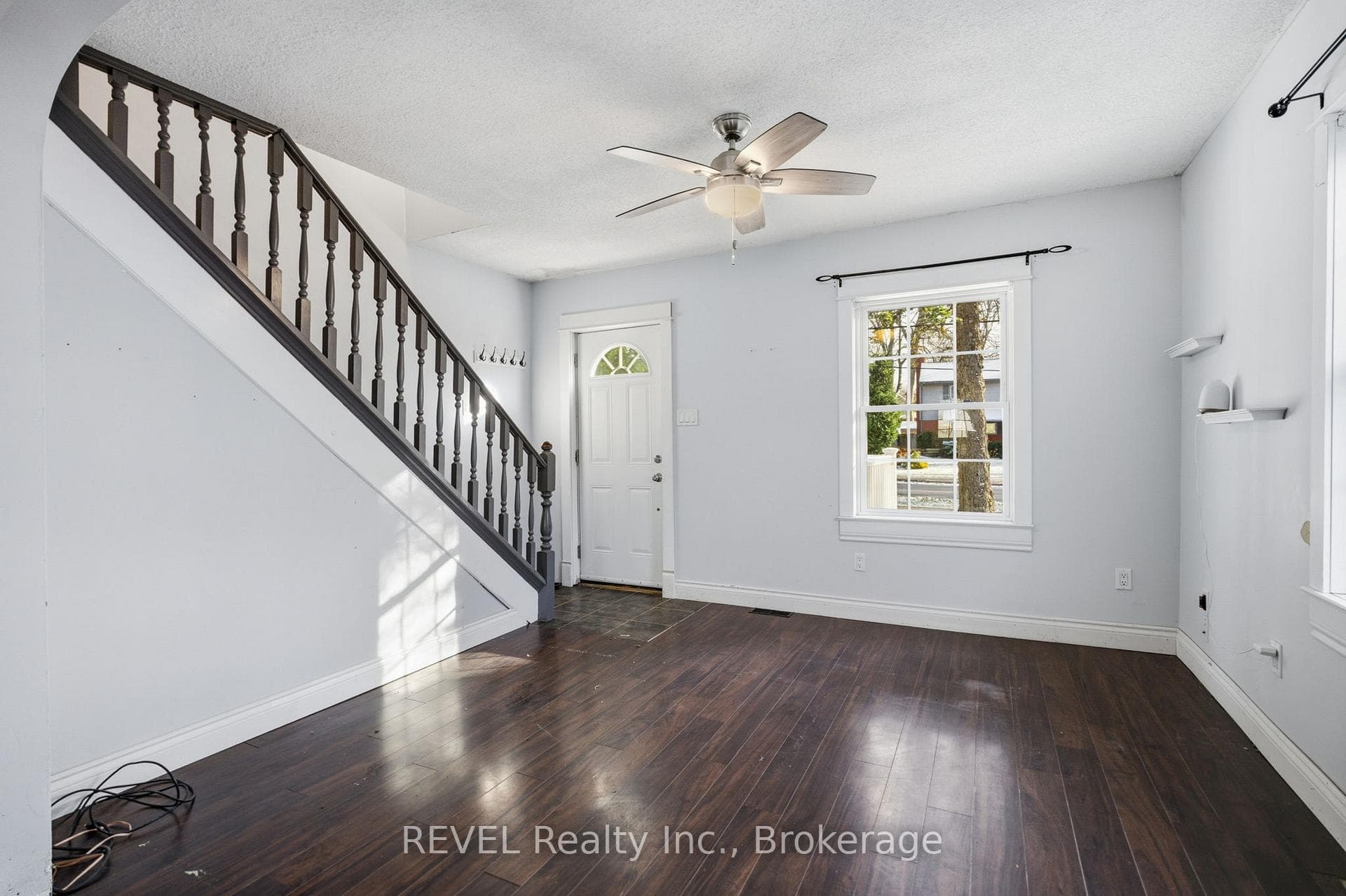 1176 Haist Street photo 6