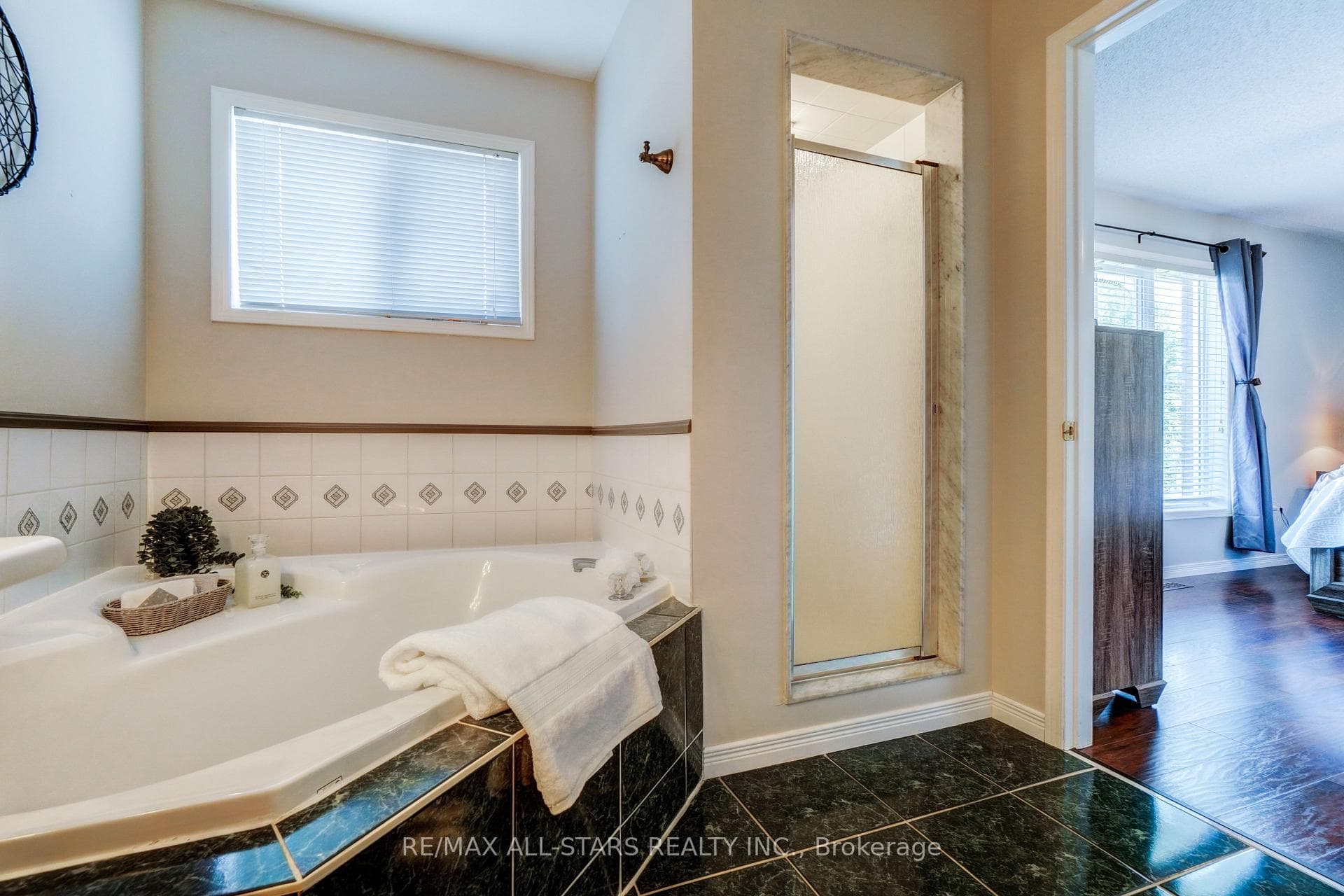 29 Fourth Avenue photo 21